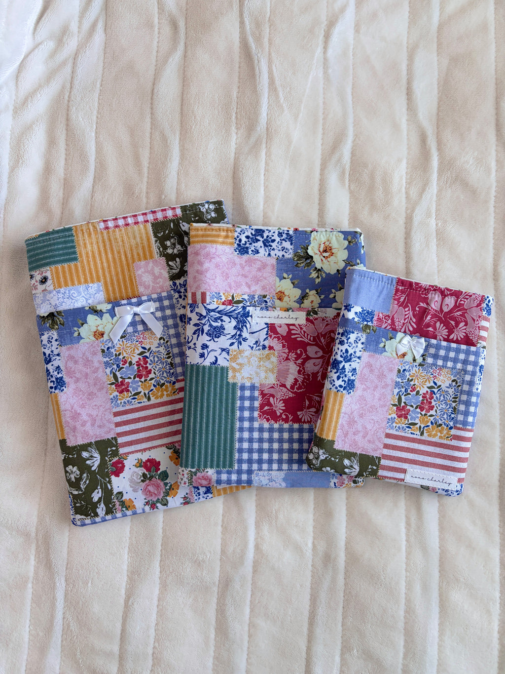 Colorful Picnic E-Reader/Book Sleeve
