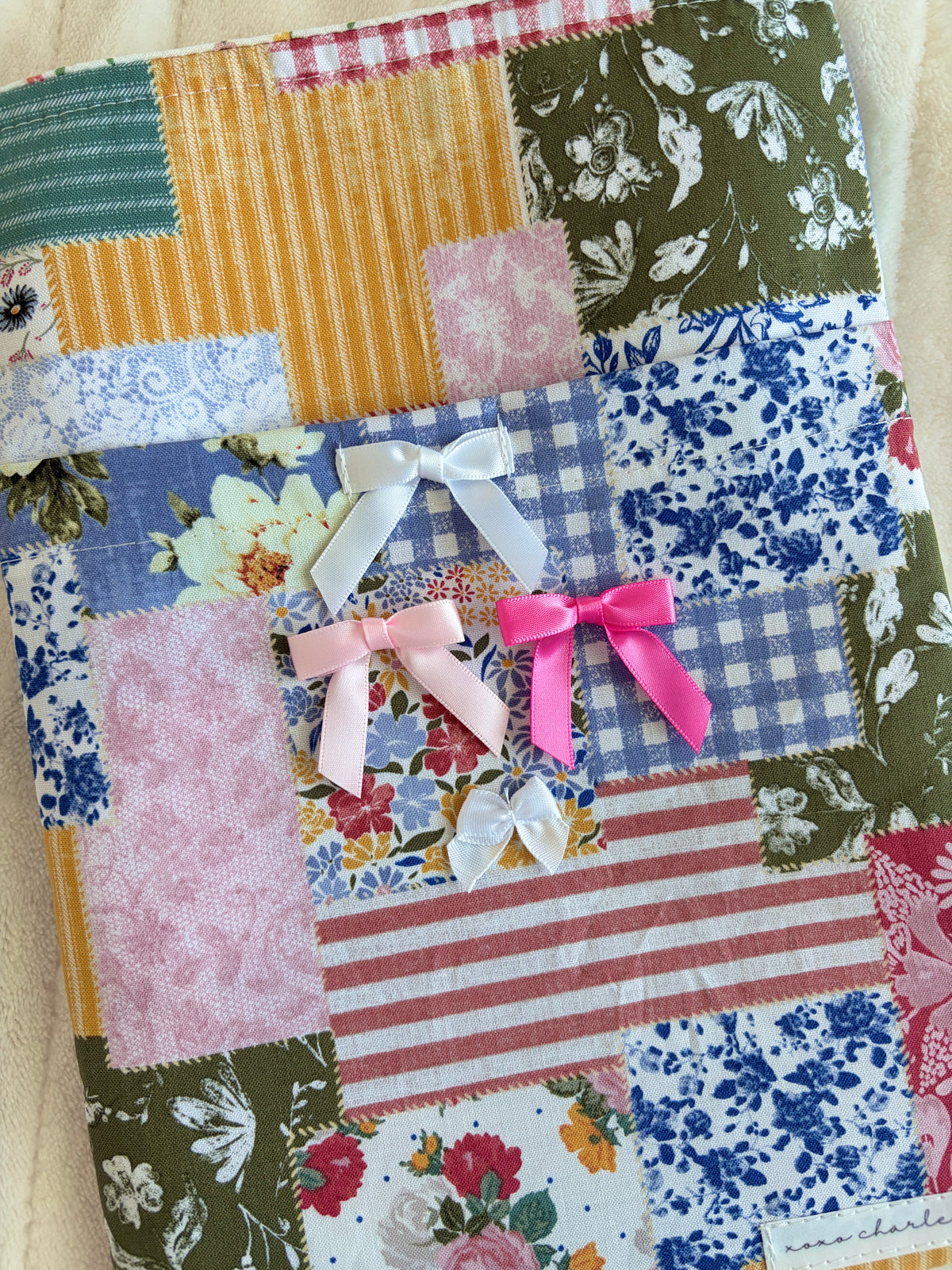 Colorful Picnic E-Reader/Book Sleeve