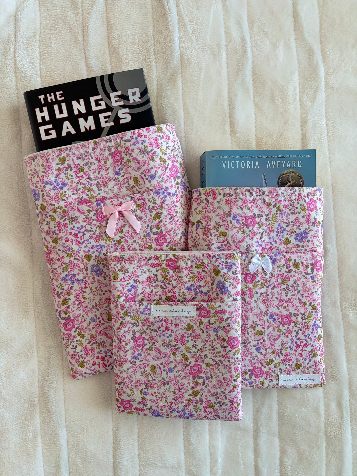 Ditsy Picnic Pink E-Reader/Book Sleeve
