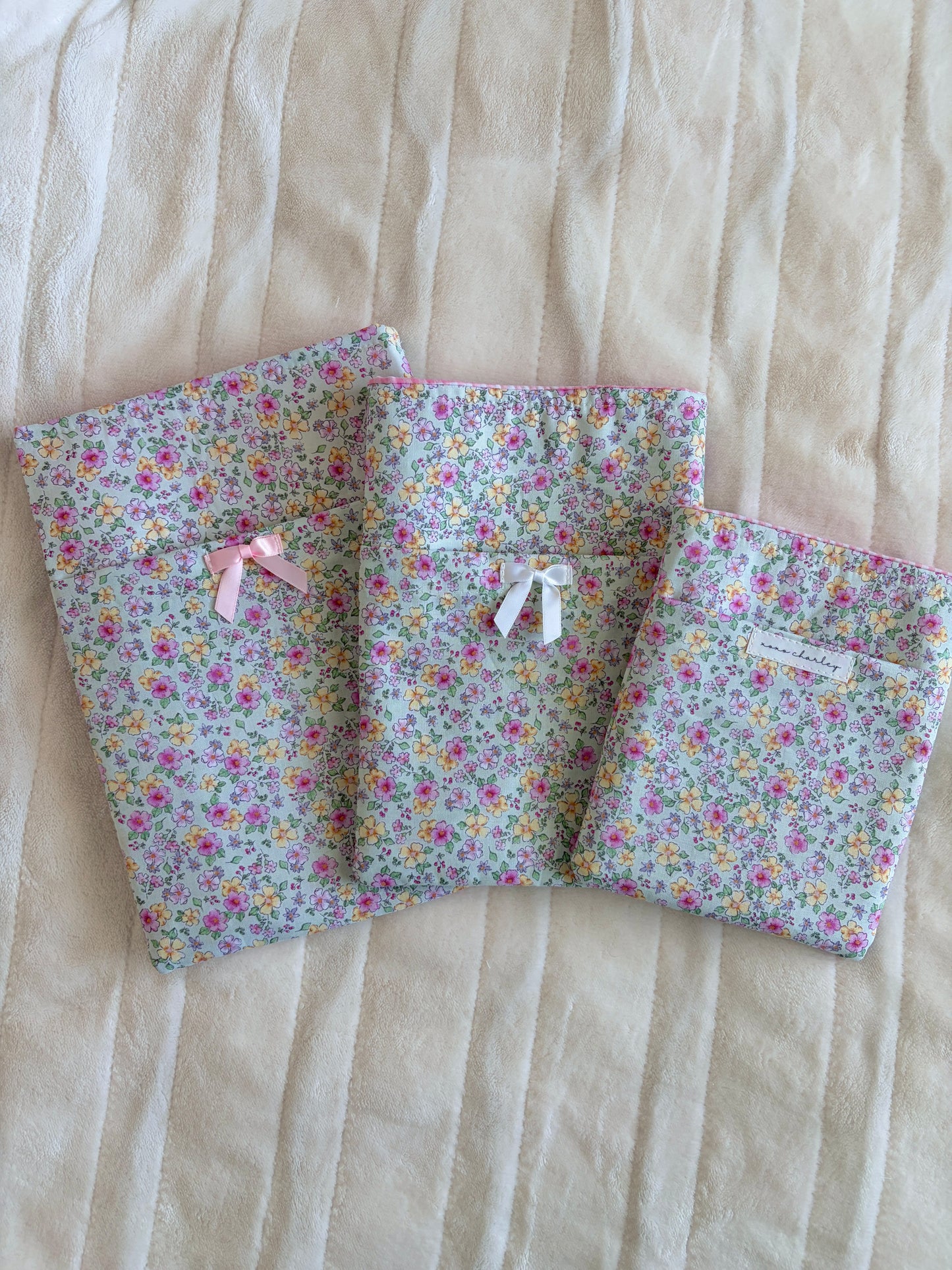 Primrose E-Reader/Book Sleeve