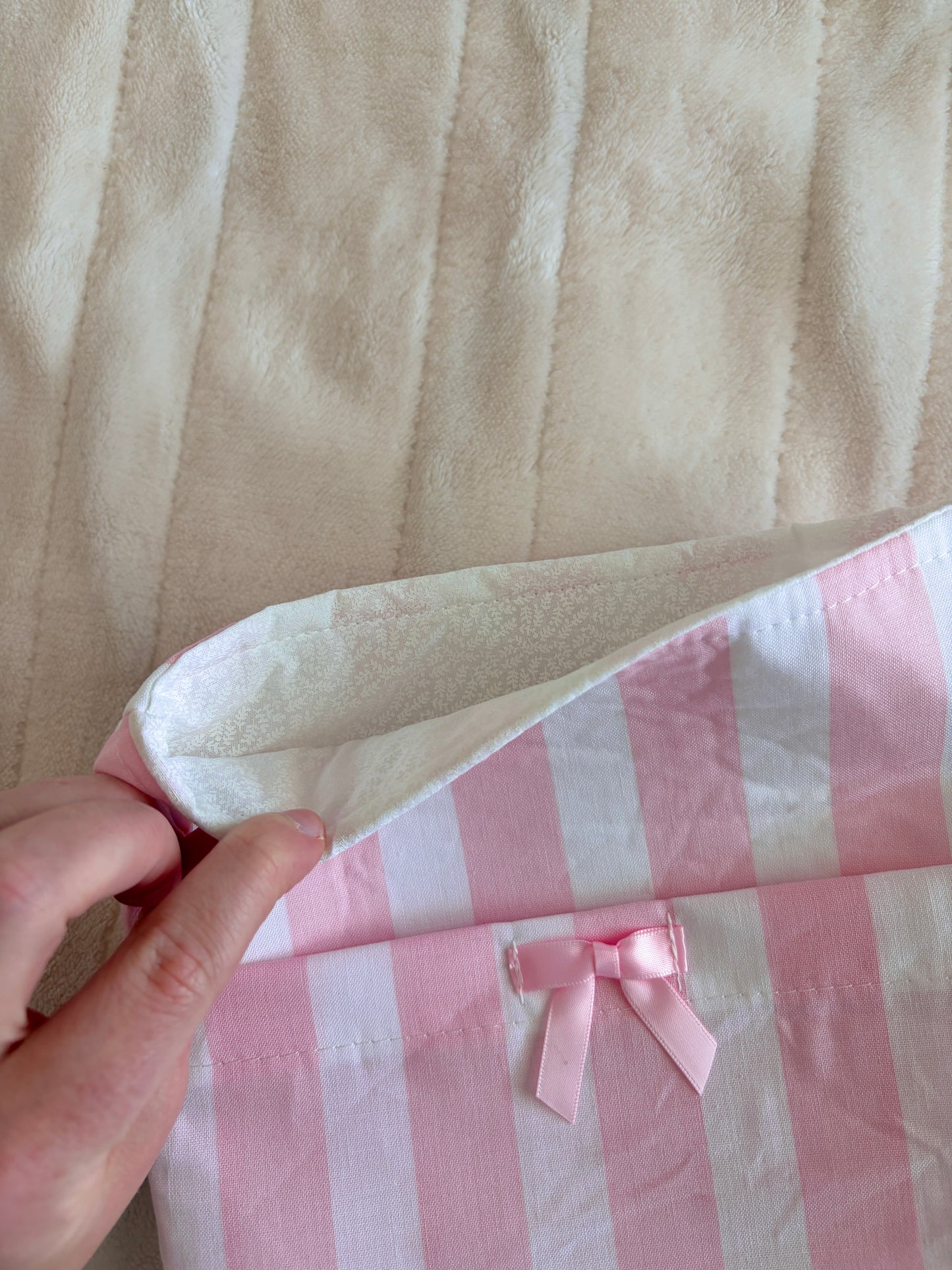Pink & White Stripe E-Reader/Book Sleeve