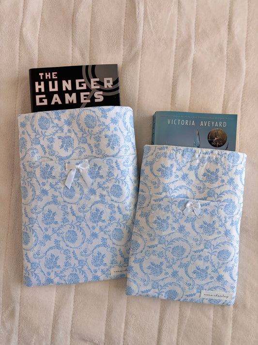 Vintage Blue E-Reader/Book Sleeve