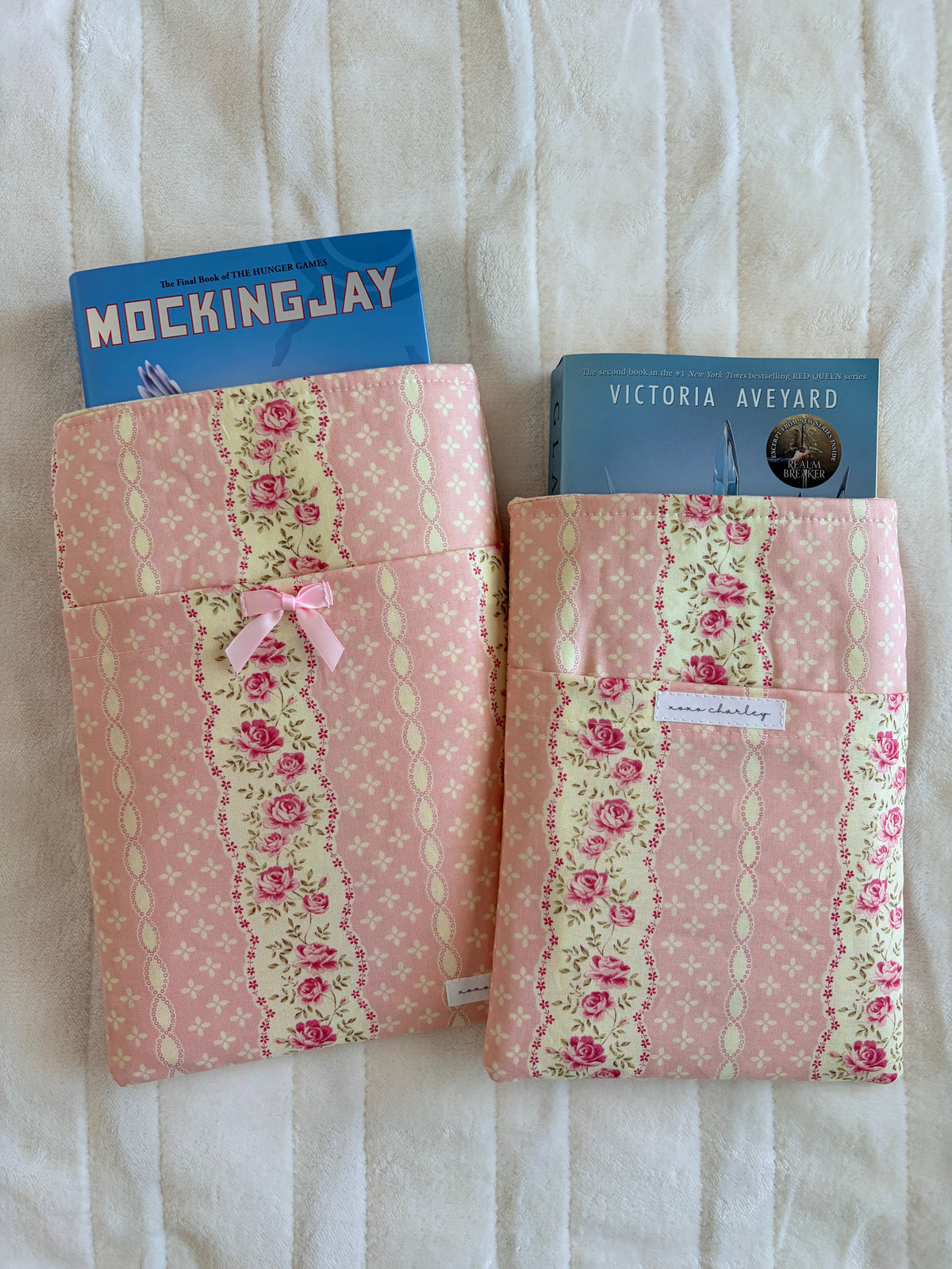 Floral e-reader/book sleeves, light pink with vertical rose panel and bows