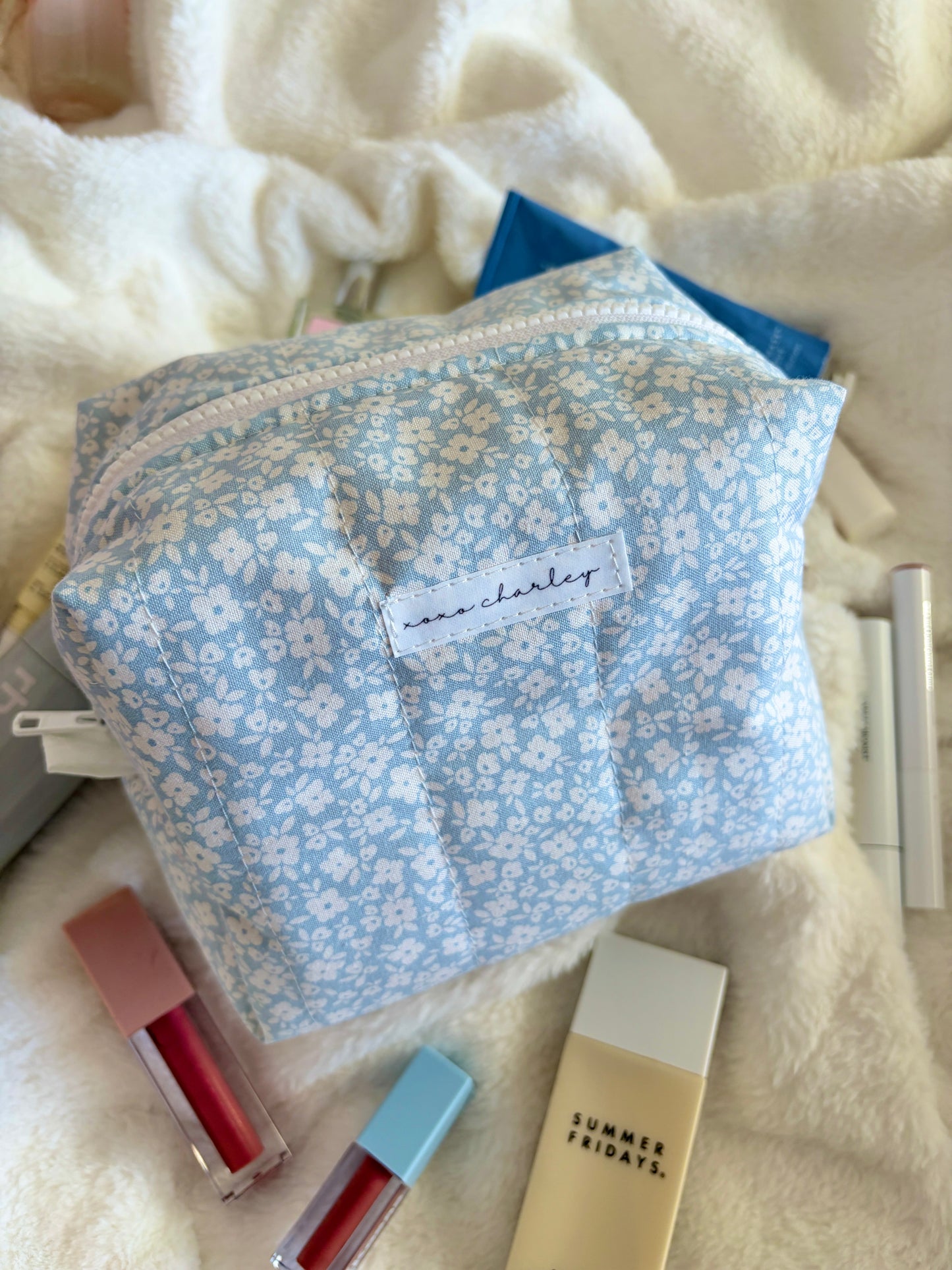 Penelope Medium Makeup Bag *limited-edition*