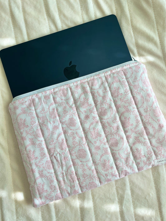 The Vintage Pink Laptop & Tablet Sleeve