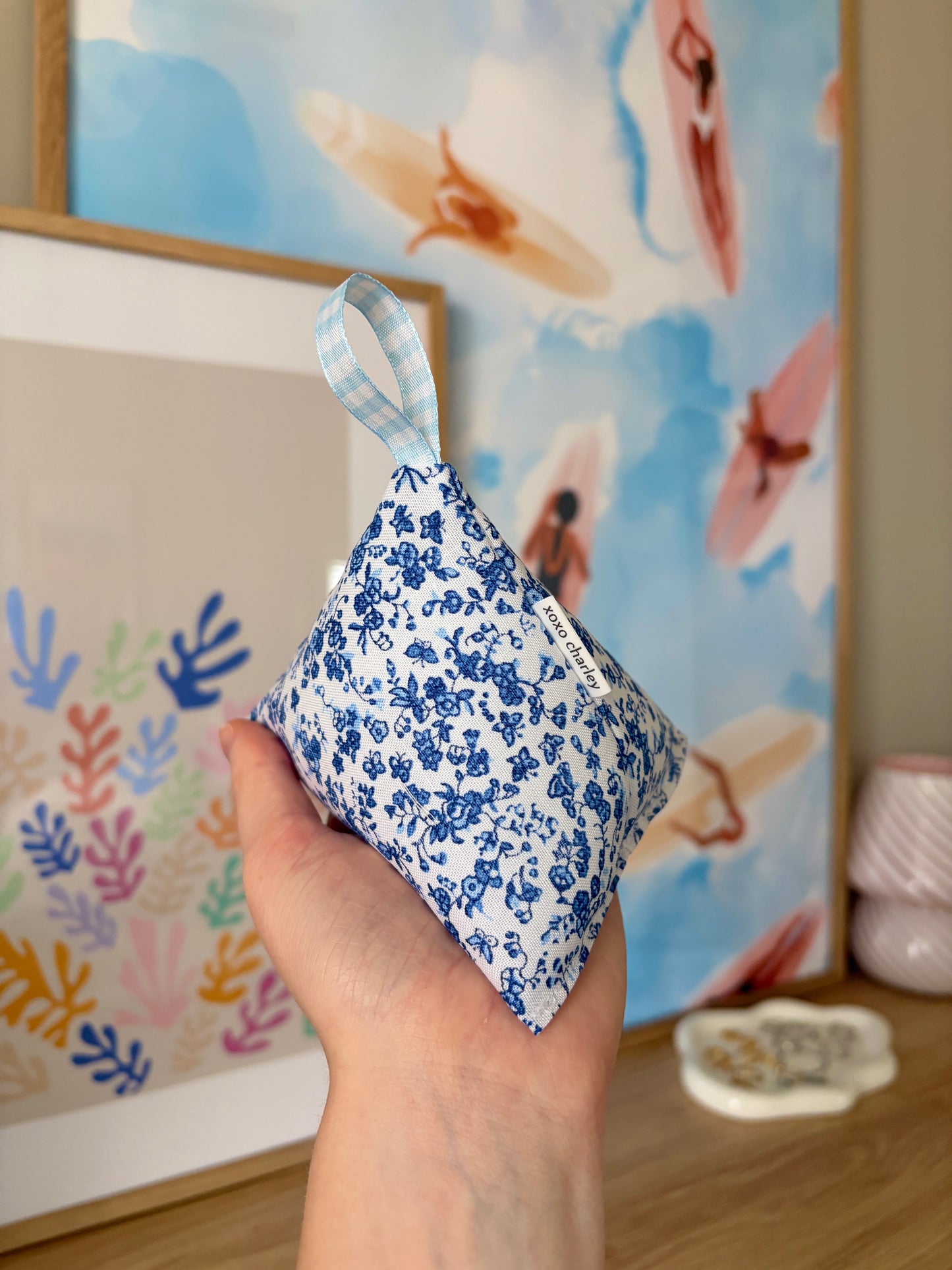 Royal Blue Floral Pattern Weight