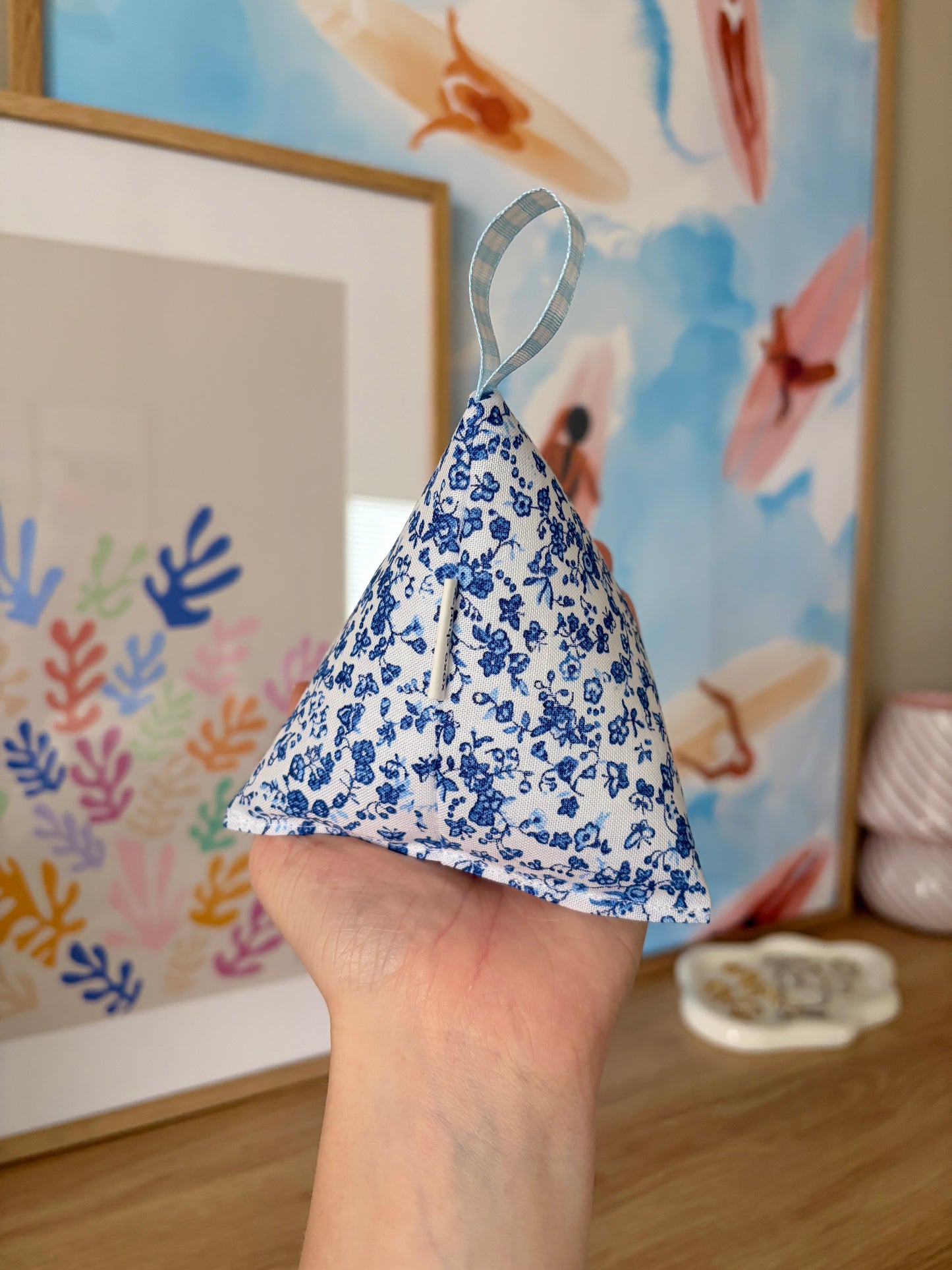 Royal Blue Floral Pattern Weight