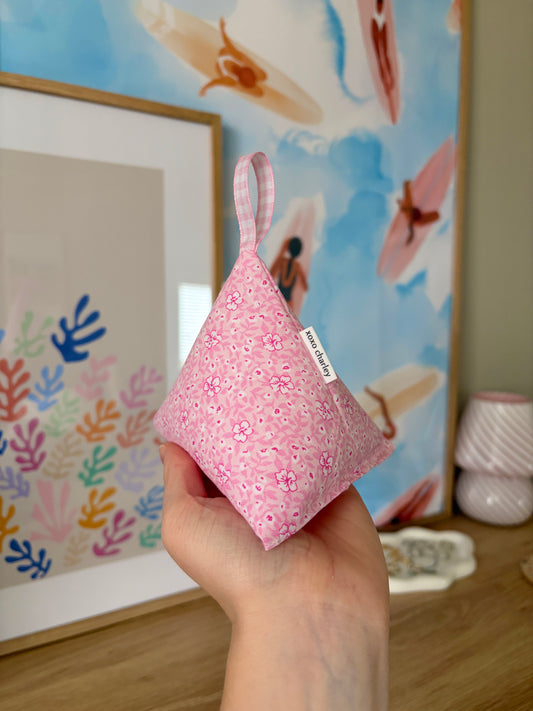 Pink Hawaiian Pattern Weight