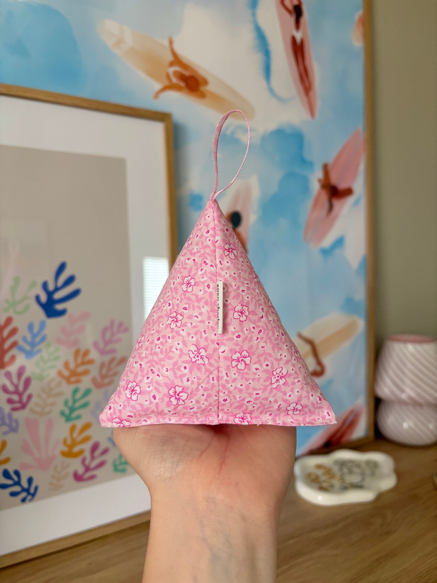 Pink Hawaiian Pattern Weight