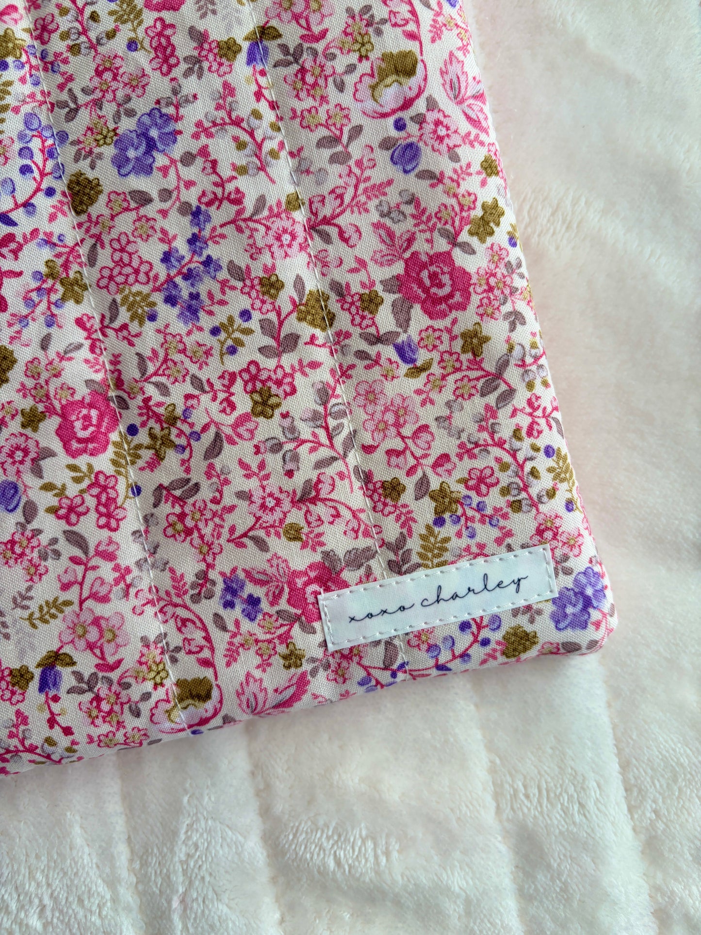 Ditsy Picnic Pink Laptop & Tablet Sleeve