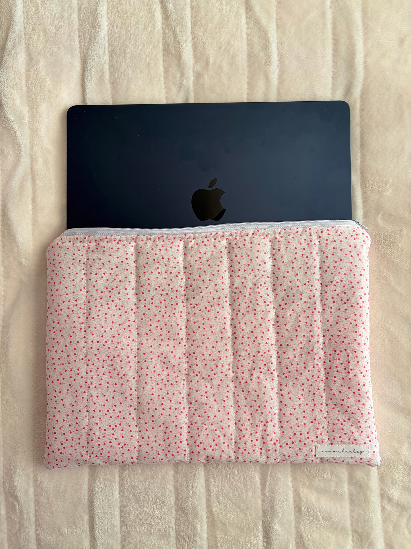 Tiny Pink Hearts Laptop & Tablet Sleeve