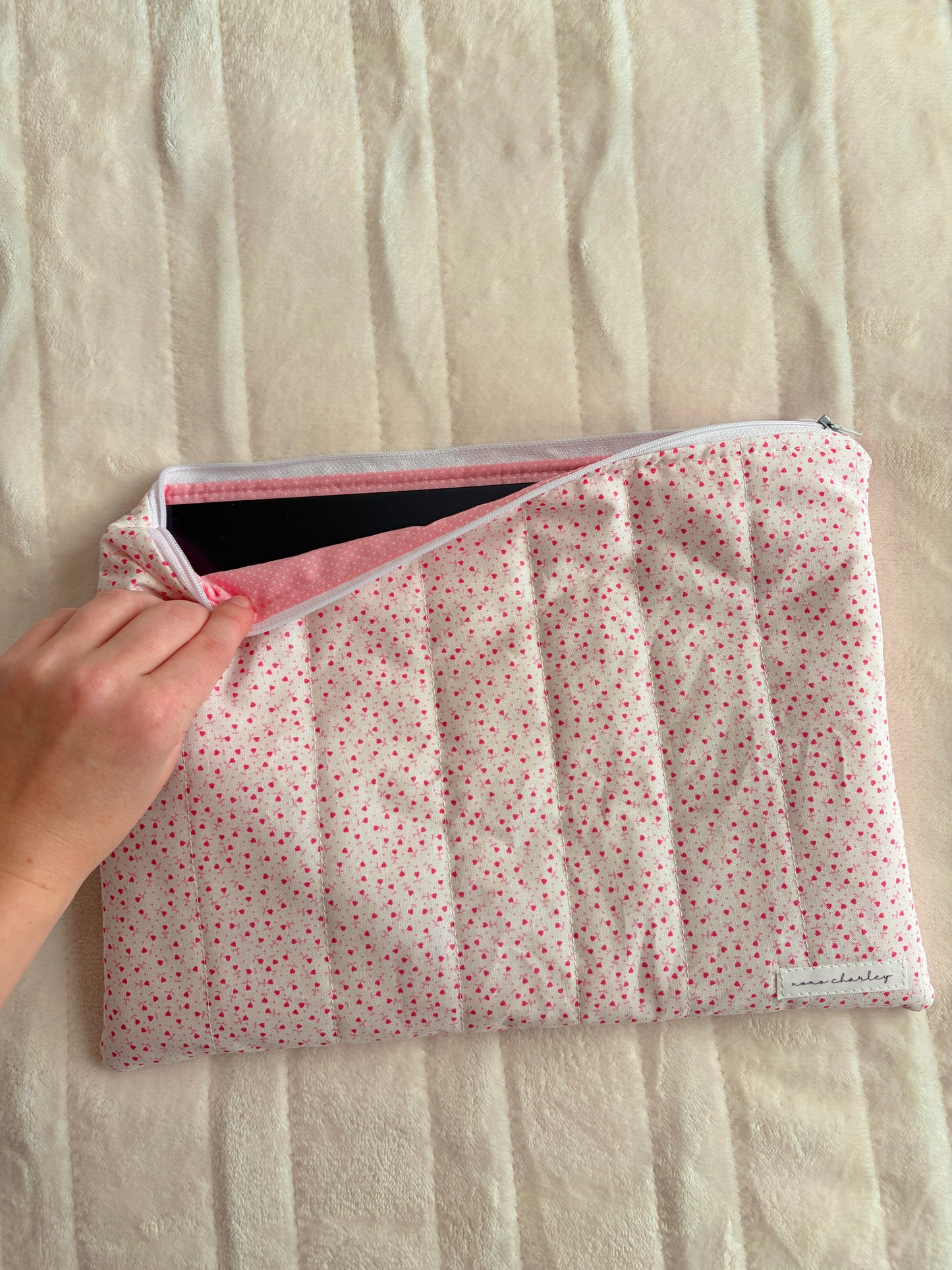 Tiny Pink Hearts Laptop & Tablet Sleeve