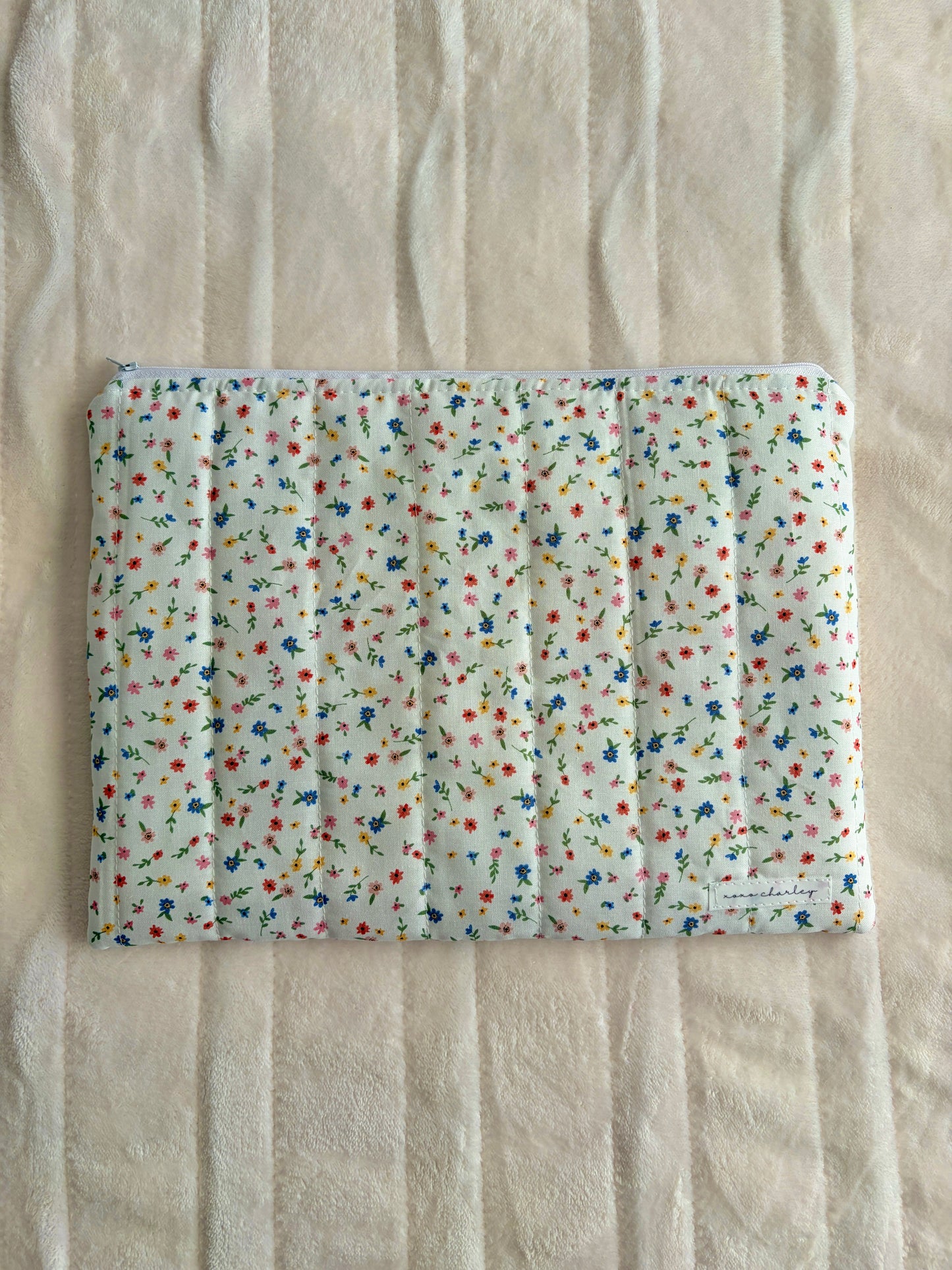 Mini Colorful Flowers Laptop & Tablet Sleeve