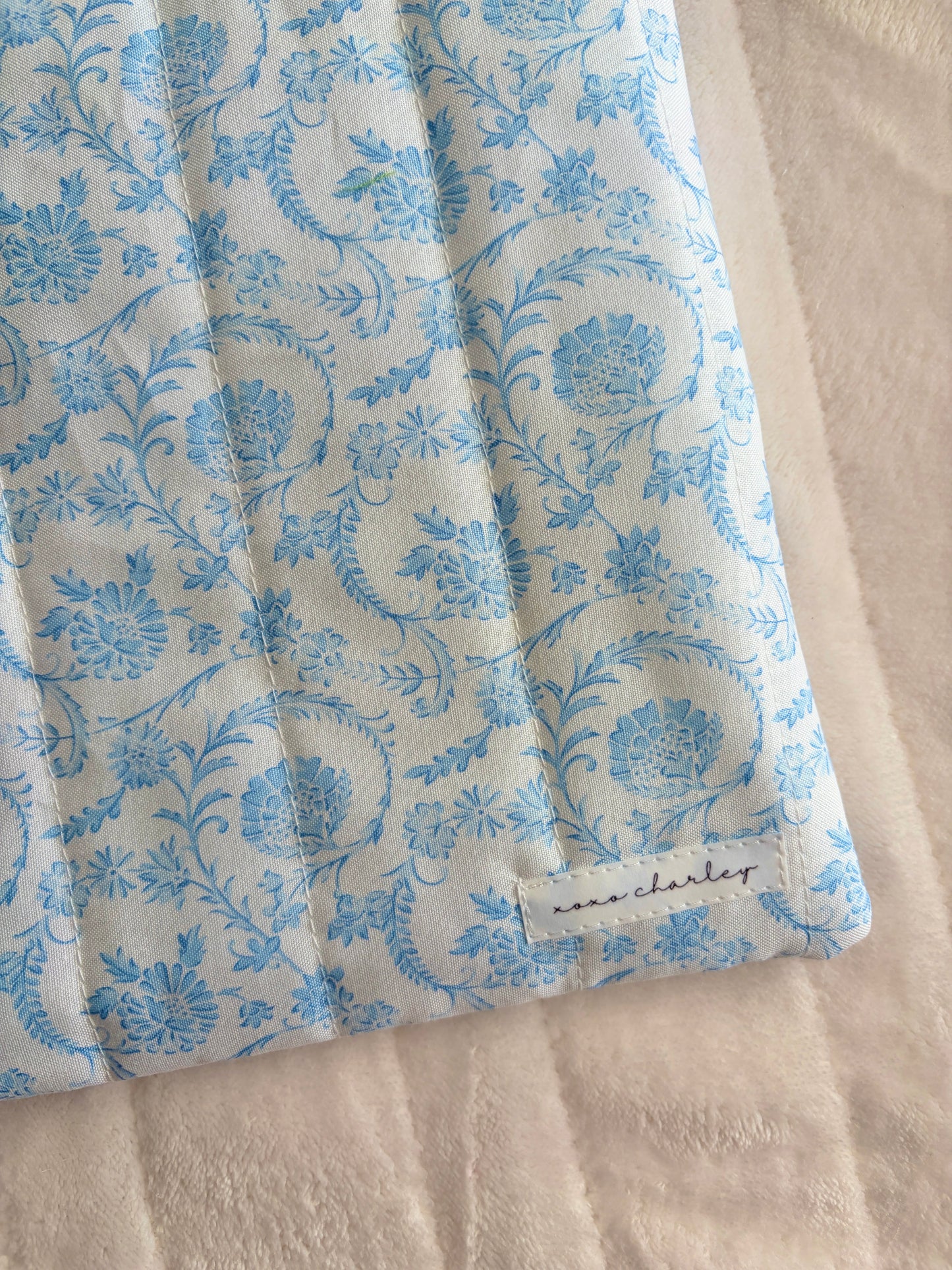 Vintage Blue Laptop & Tablet Sleeve
