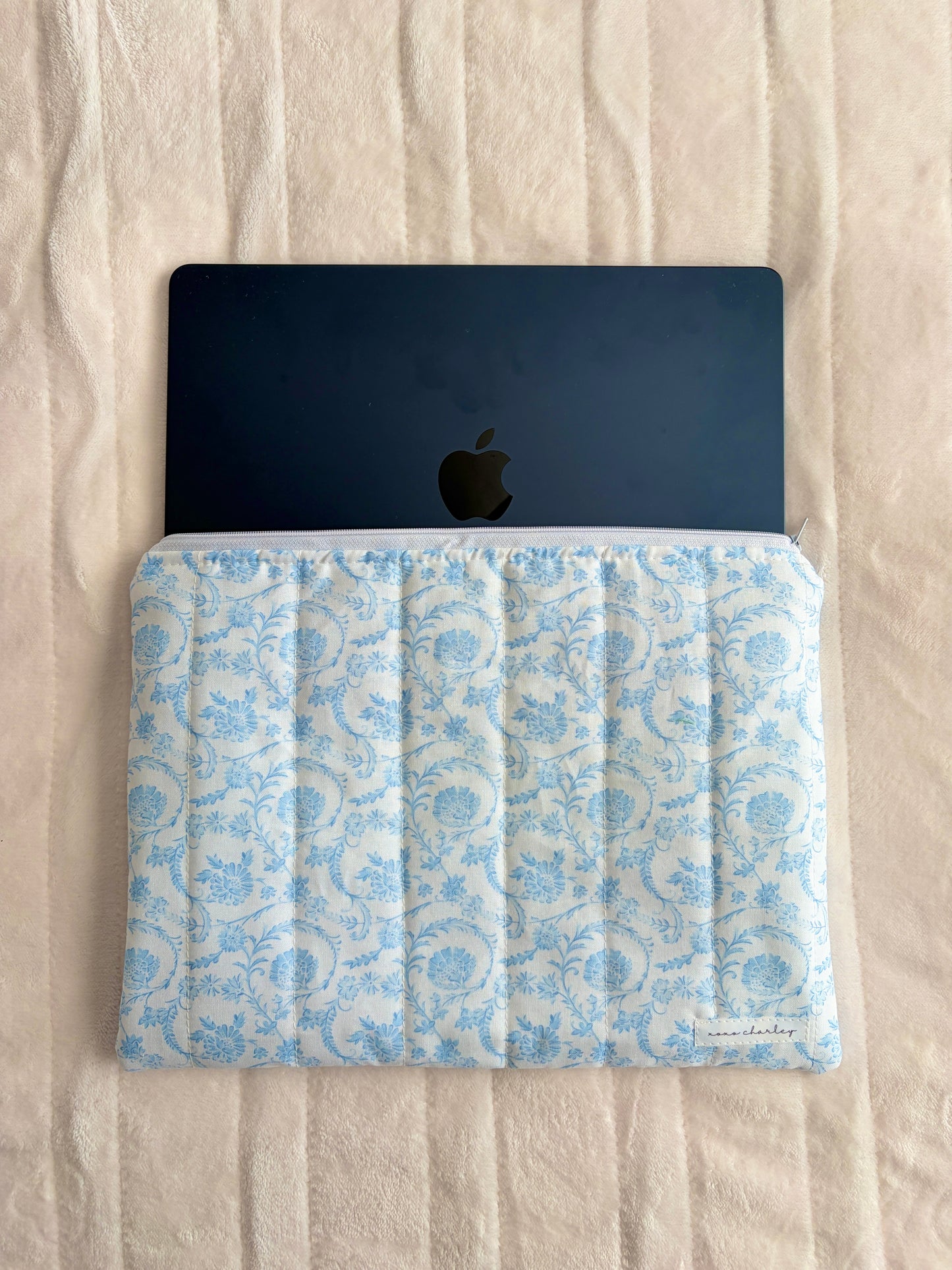 Vintage Blue Laptop & Tablet Sleeve