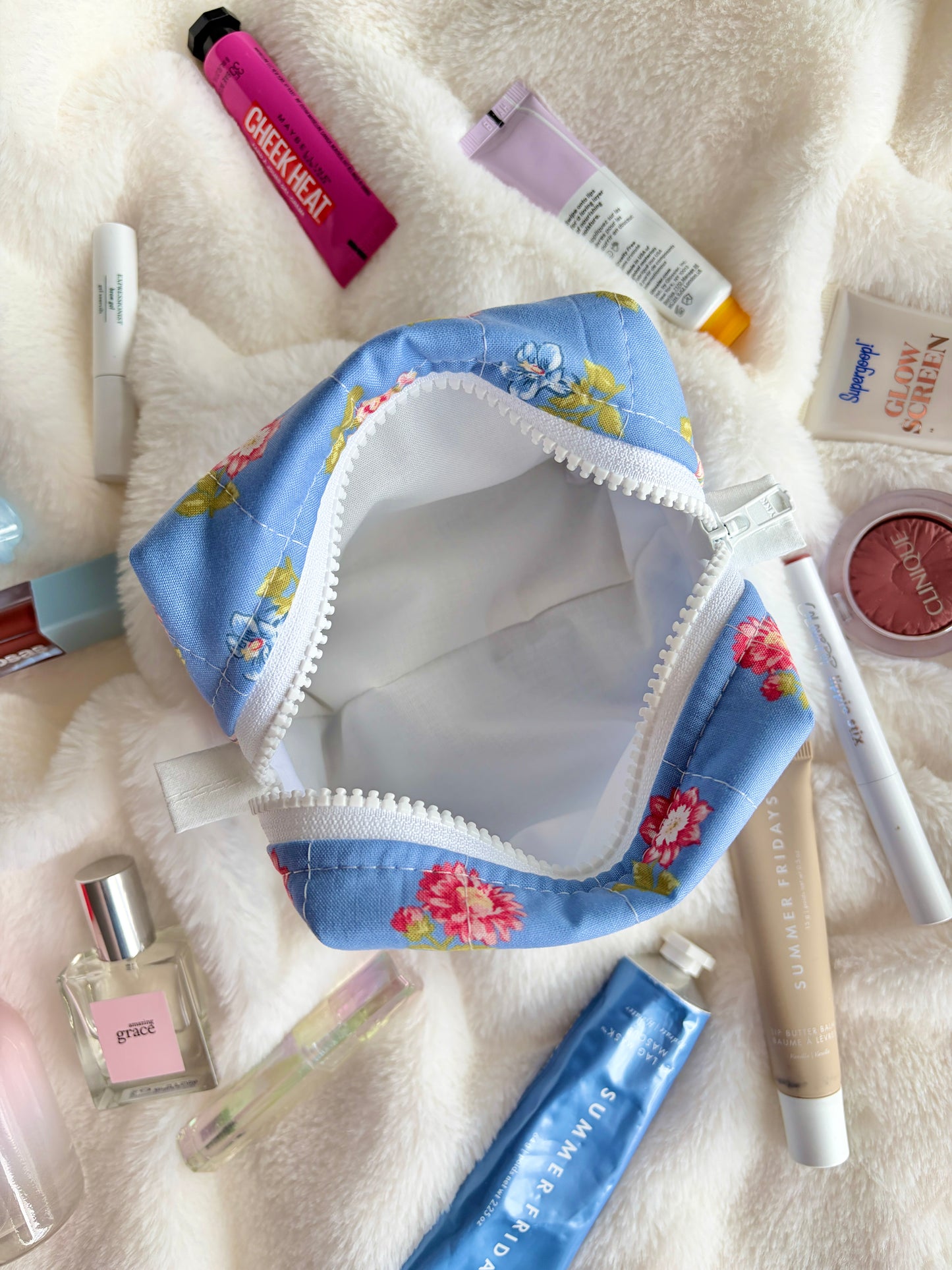 Magnolia Mini Makeup Bag *limited-edition*