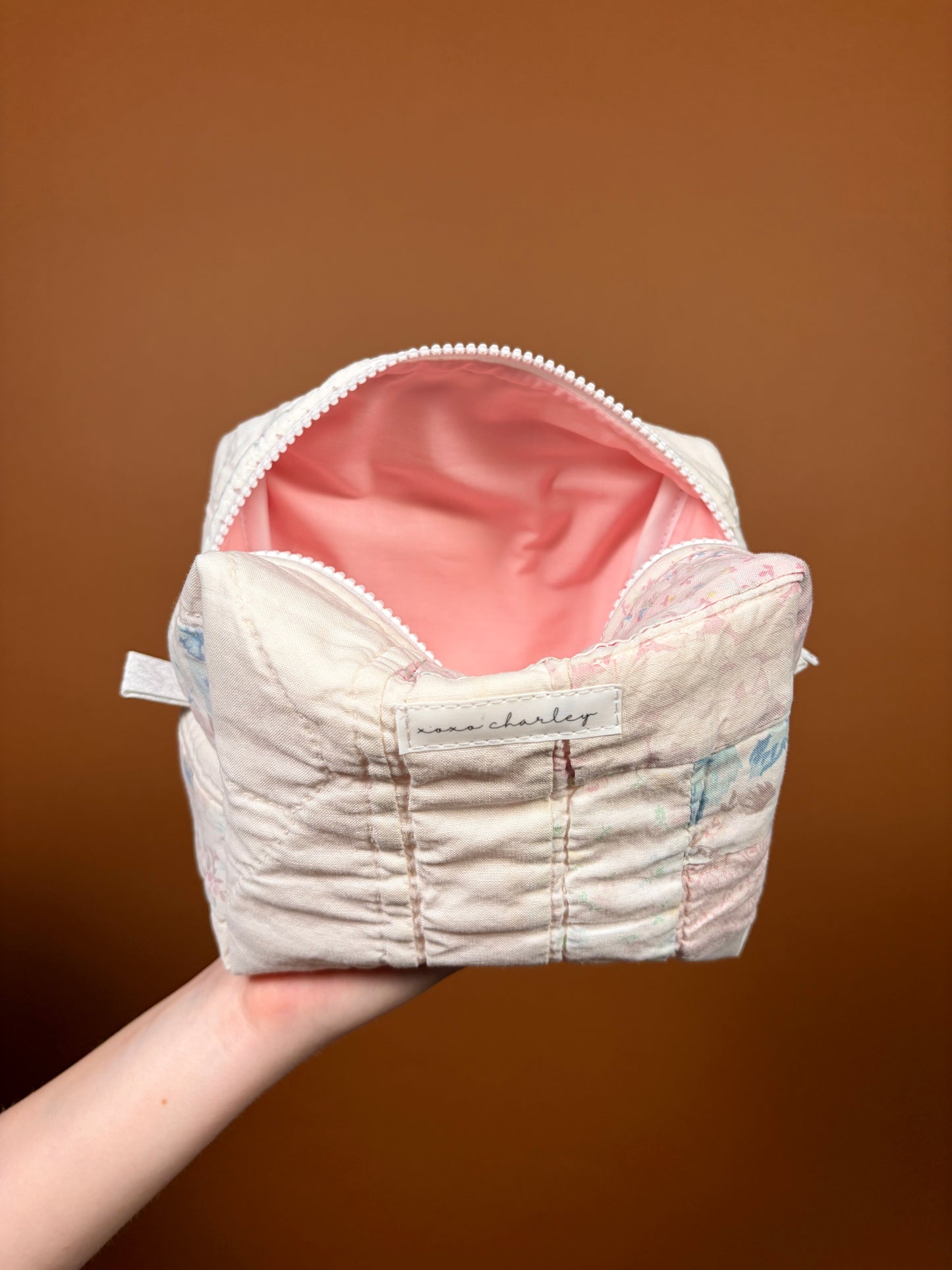 Julia Pink Medium Makeup Bag *limited-edition*