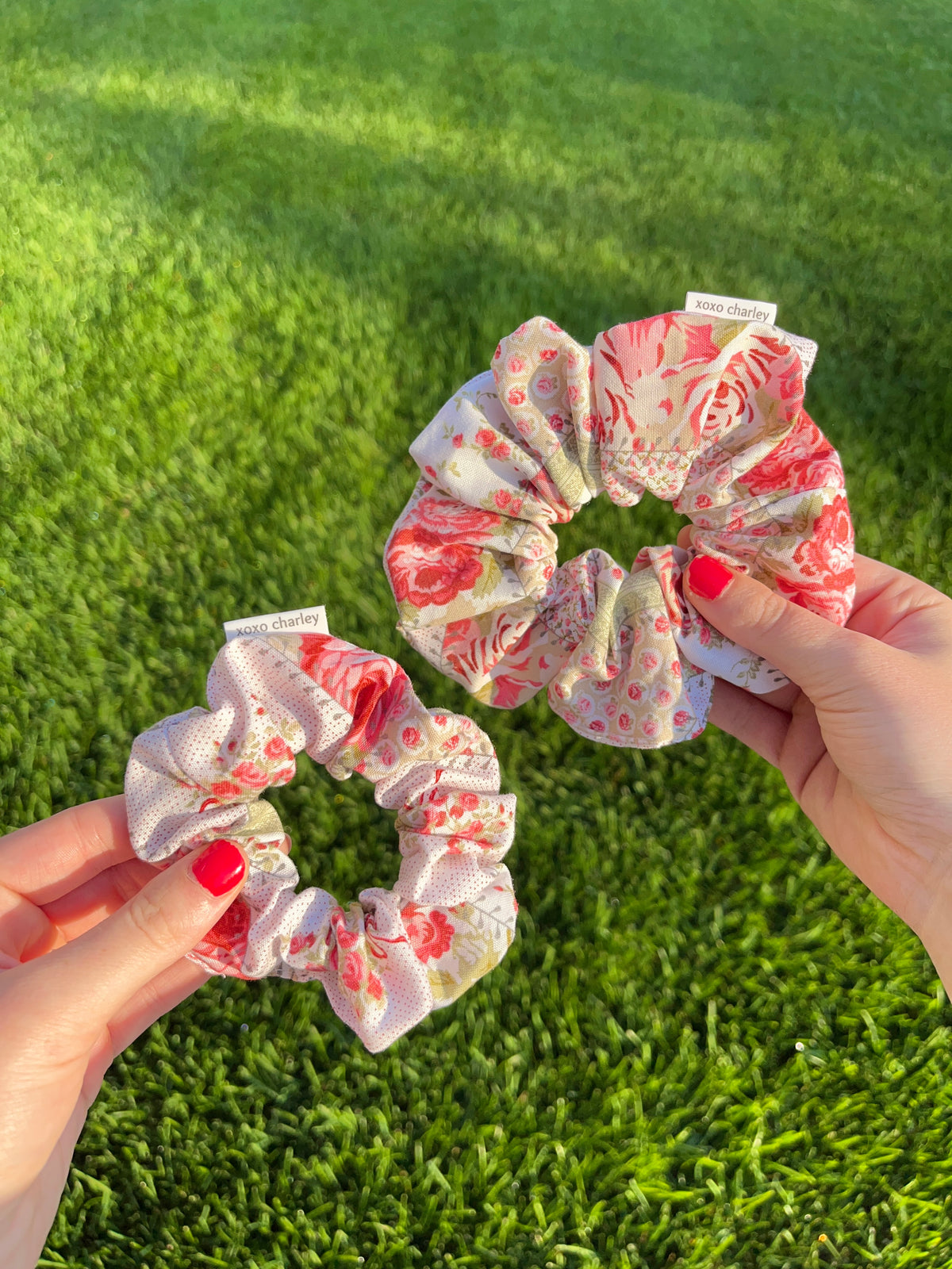 Rosette cotton scrunchie, pink and red floral print with ruffled gathered fabric