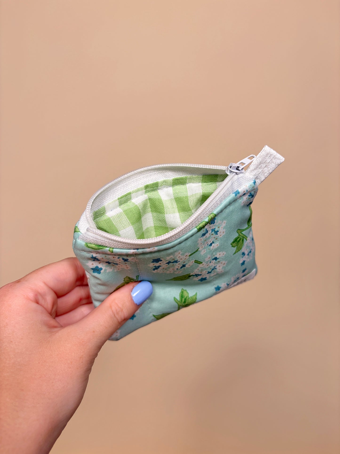 Costal Hydrangea Keychain Wallet *limited-edition*