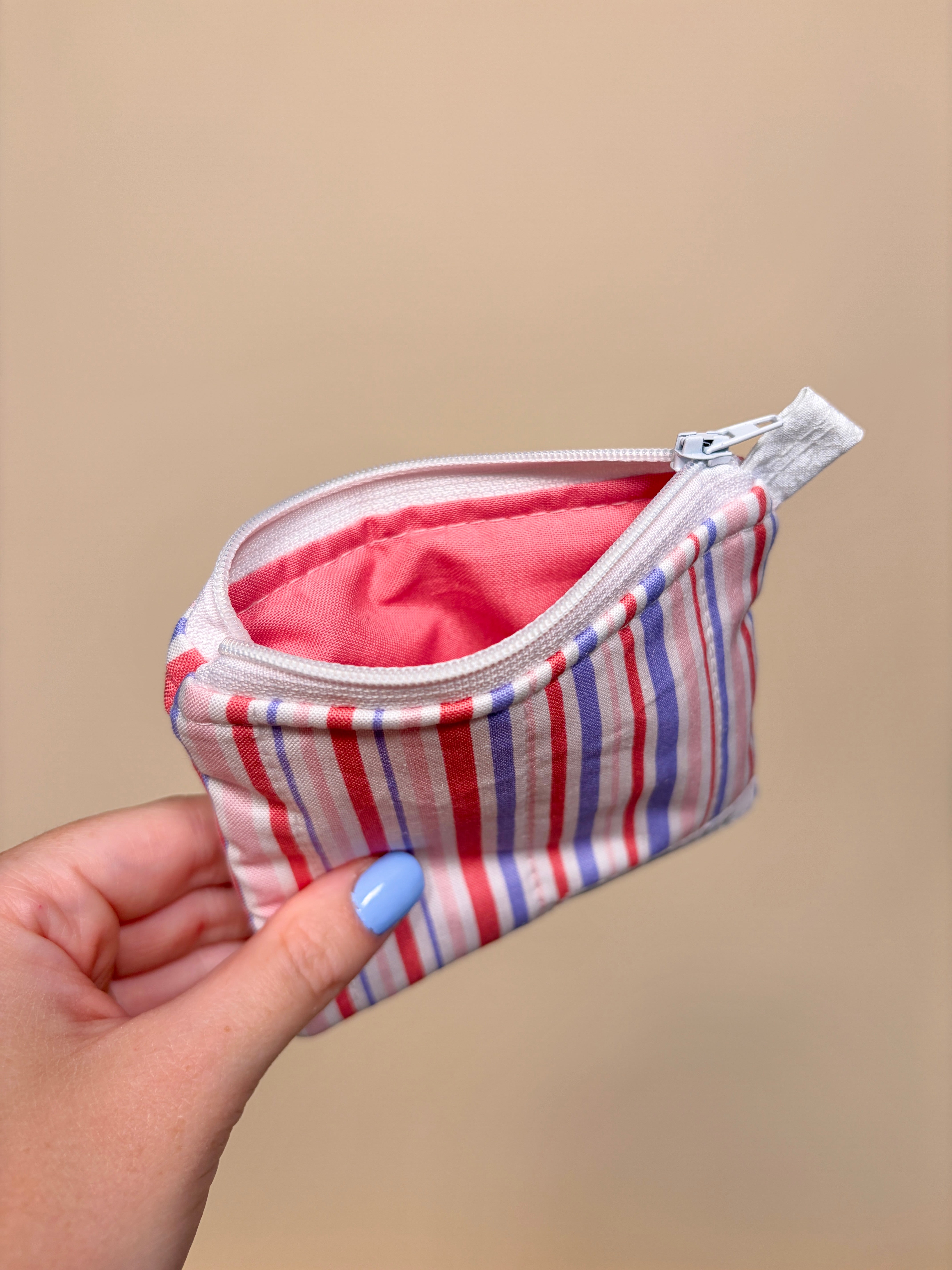 Sparkler Coral Keychain Wallet *limited-edition* – Xoxo Charley