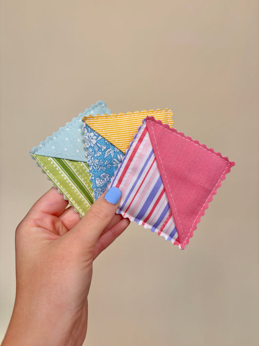 The Monthly Make 07 Mystery Fabric Corner Bookmark *limited-edition*