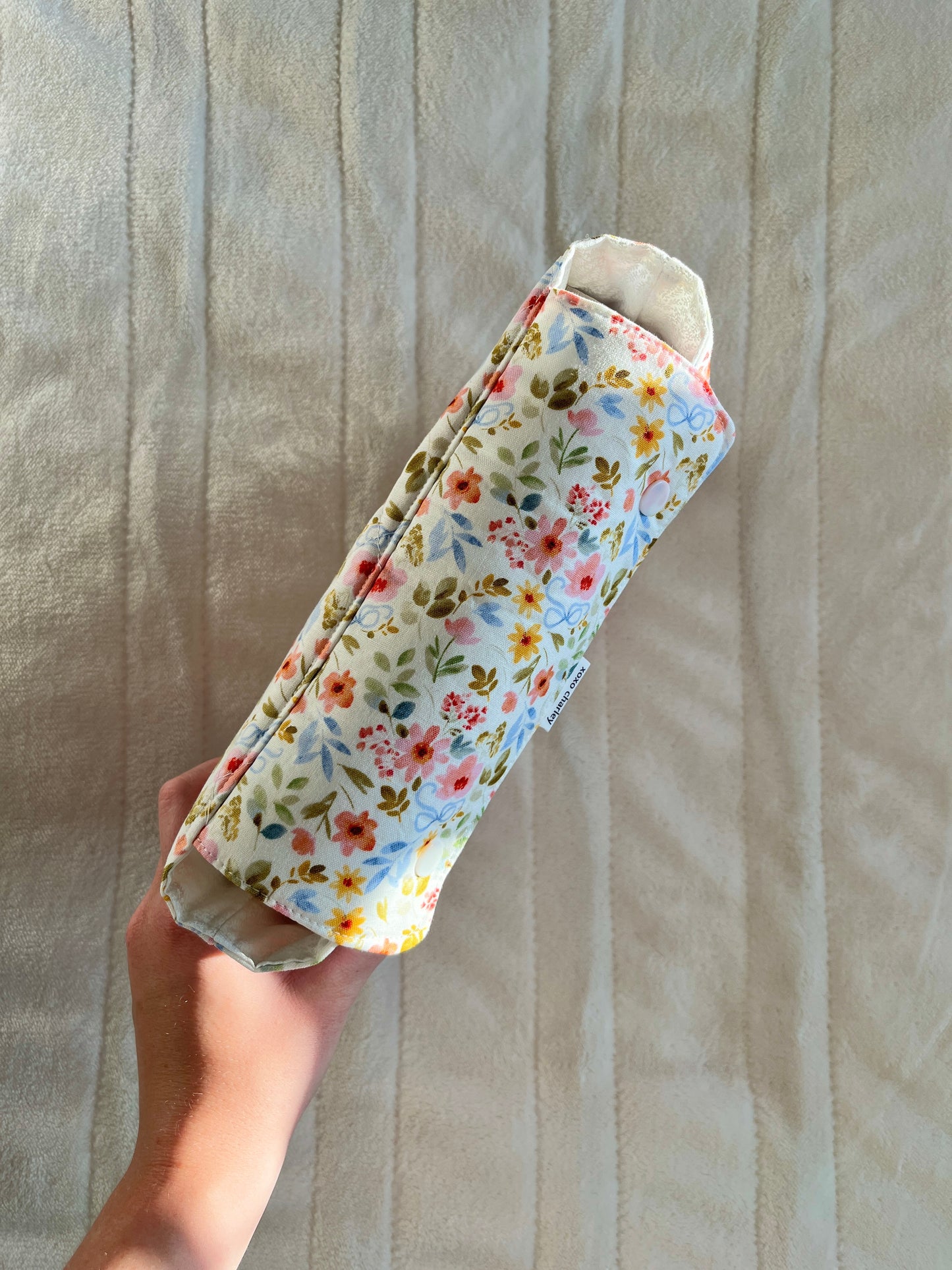 The Medium Bright Floral Bible Sleeve * Limited-Edition *