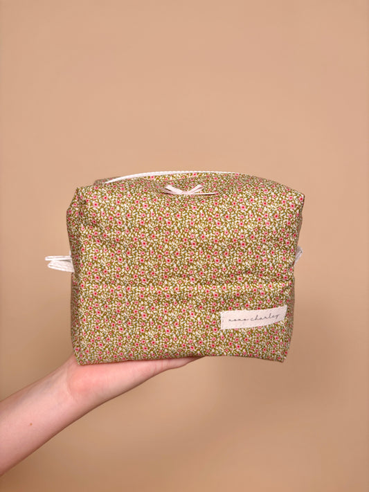 Clover Bow Medium Makeup Bag *limited-edition*