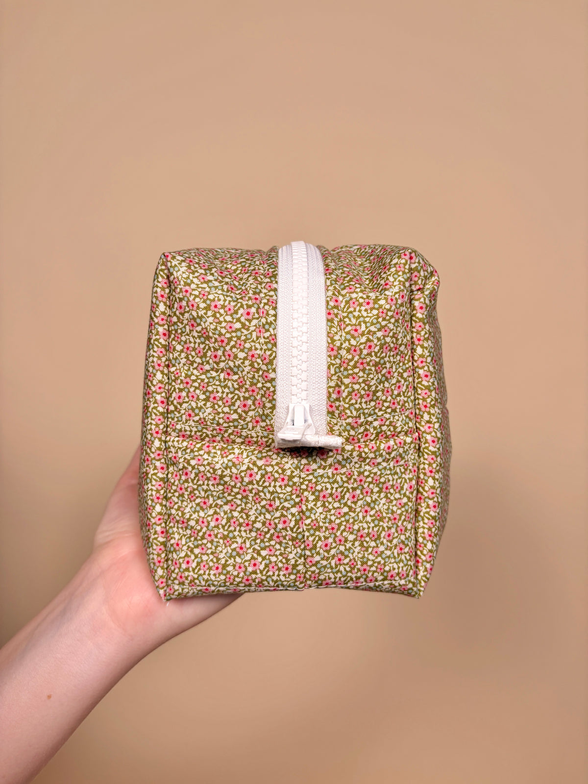 Clover Bow Medium Makeup Bag *limited-edition*