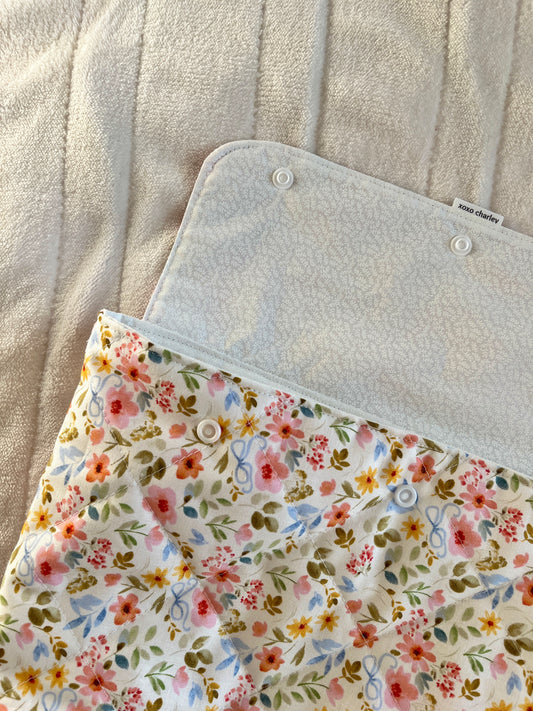 The Large Bright Floral Bible Sleeve * Limited-Edition *