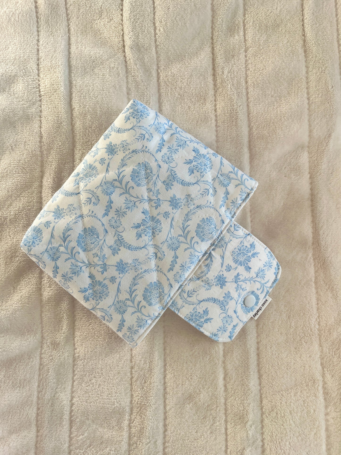 The Small Vintage Blue Bible Sleeve * Limited-Edition *