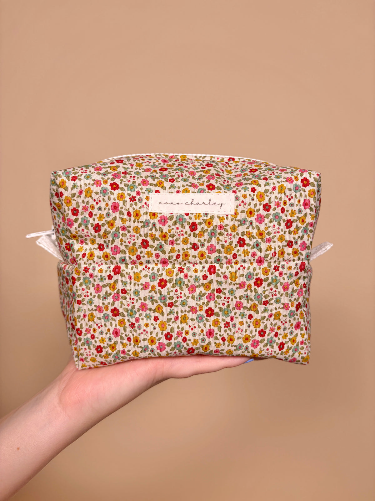 Cozy Cottage Medium Makeup Bag *limited-edition*