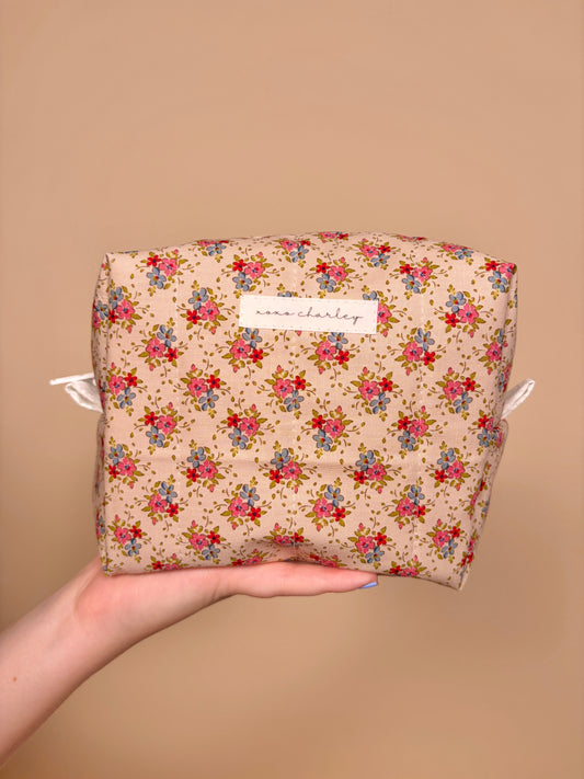 Last Light Medium Makeup Bag *limited-edition*