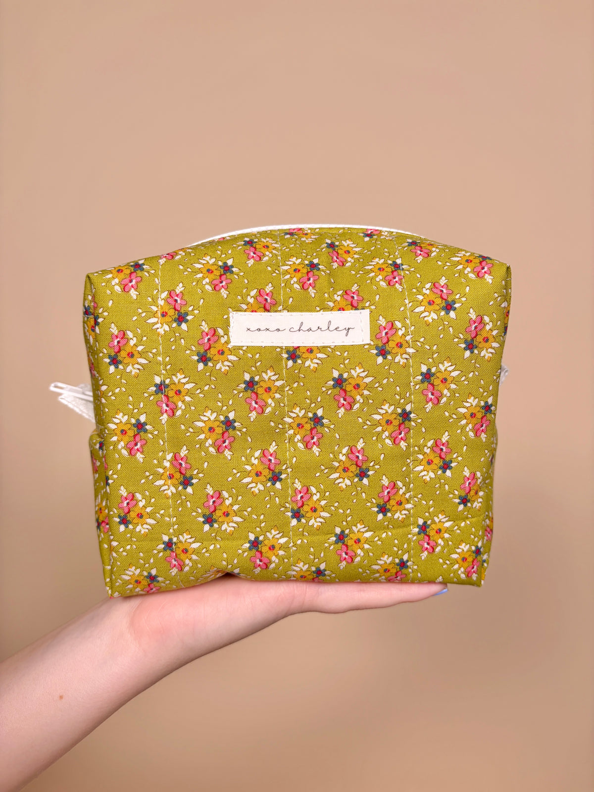 Golden Fields Medium Makeup Bag *limited-edition*