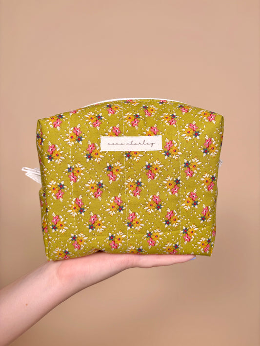 Golden Fields Medium Makeup Bag *limited-edition*