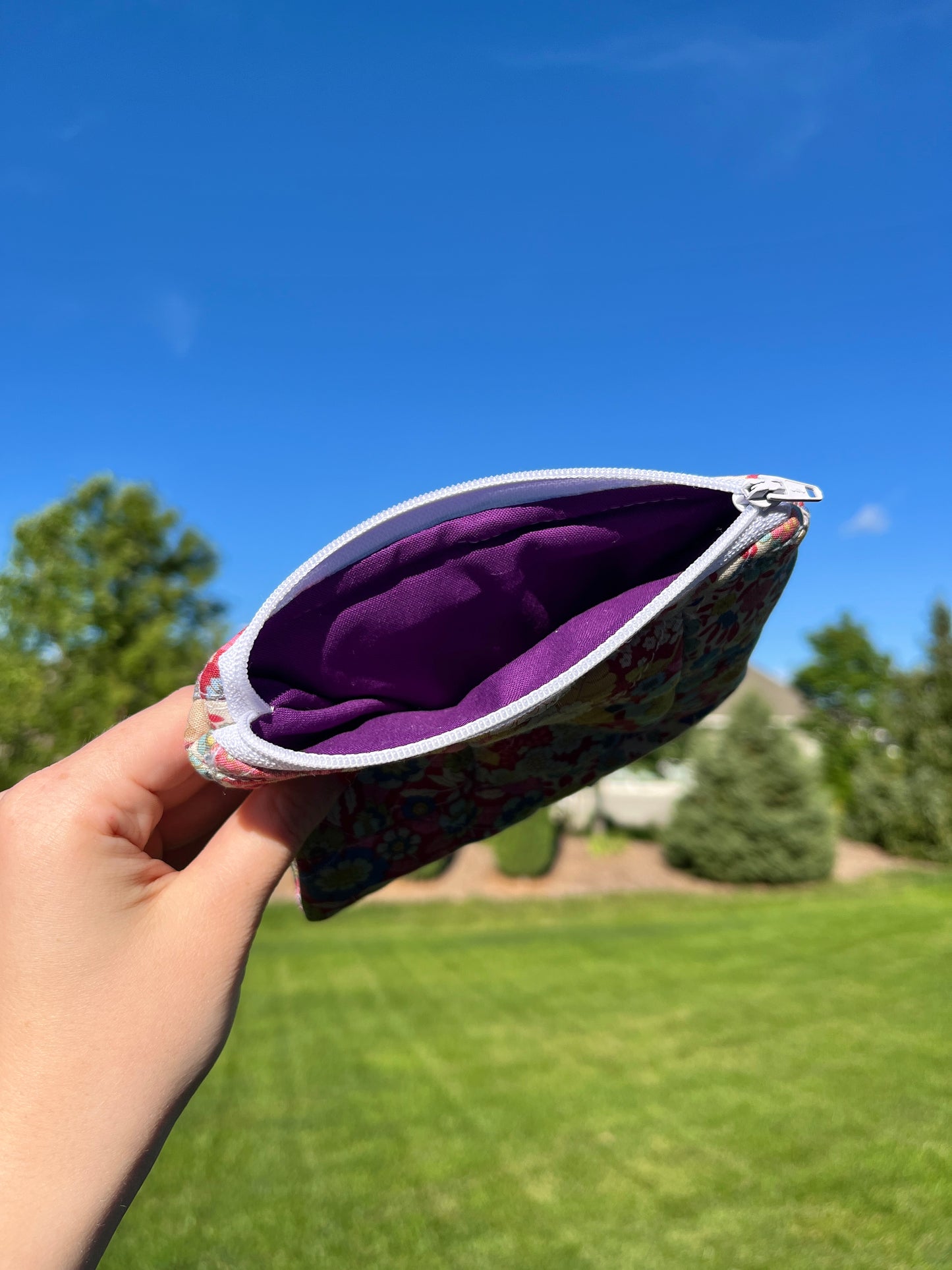 The Midnight Berry Zipper Pouch *limited-edition*