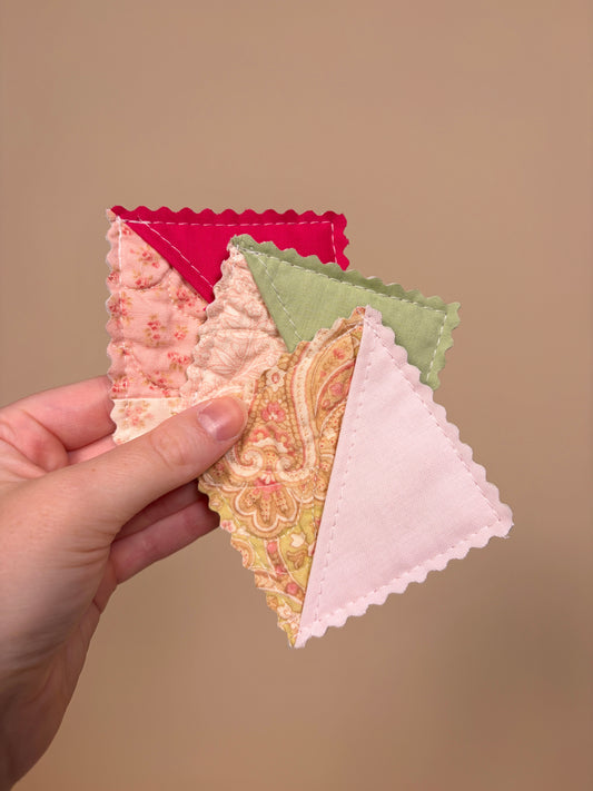 The Monthly Make 09 Selena Mystery Fabric Corner Bookmark *limited-edition*