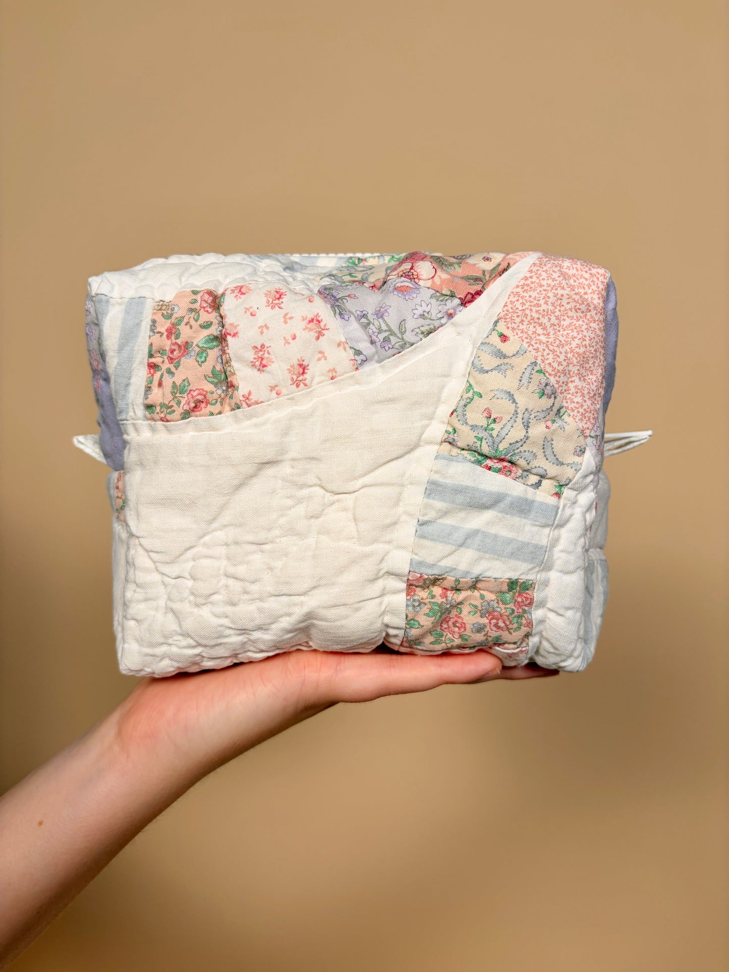 Annika Purple Medium Makeup Bag *limited-edition*