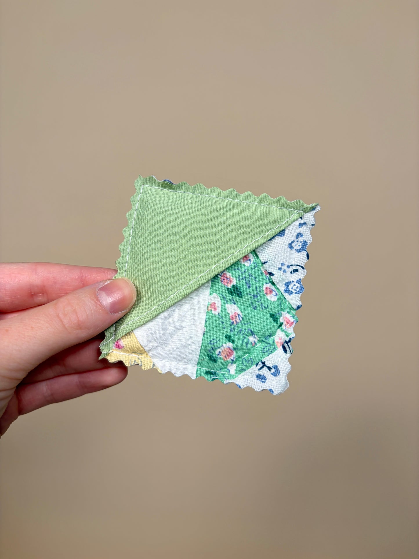 The Monthly Make 08 Addison Mystery Fabric Corner Bookmark *limited-edition*