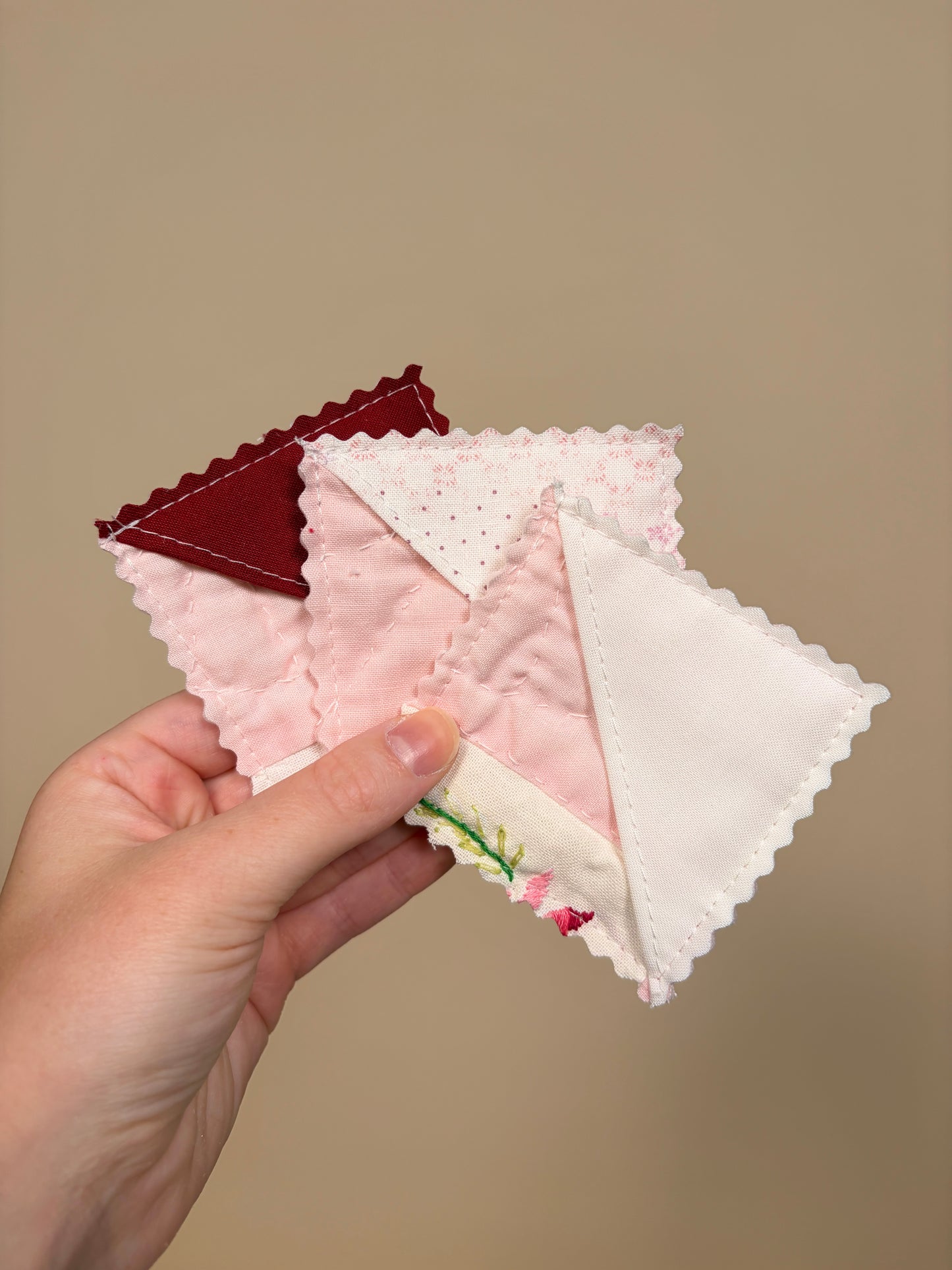 The Monthly Make 08 Alice Mystery Fabric Corner Bookmark *limited-edition*