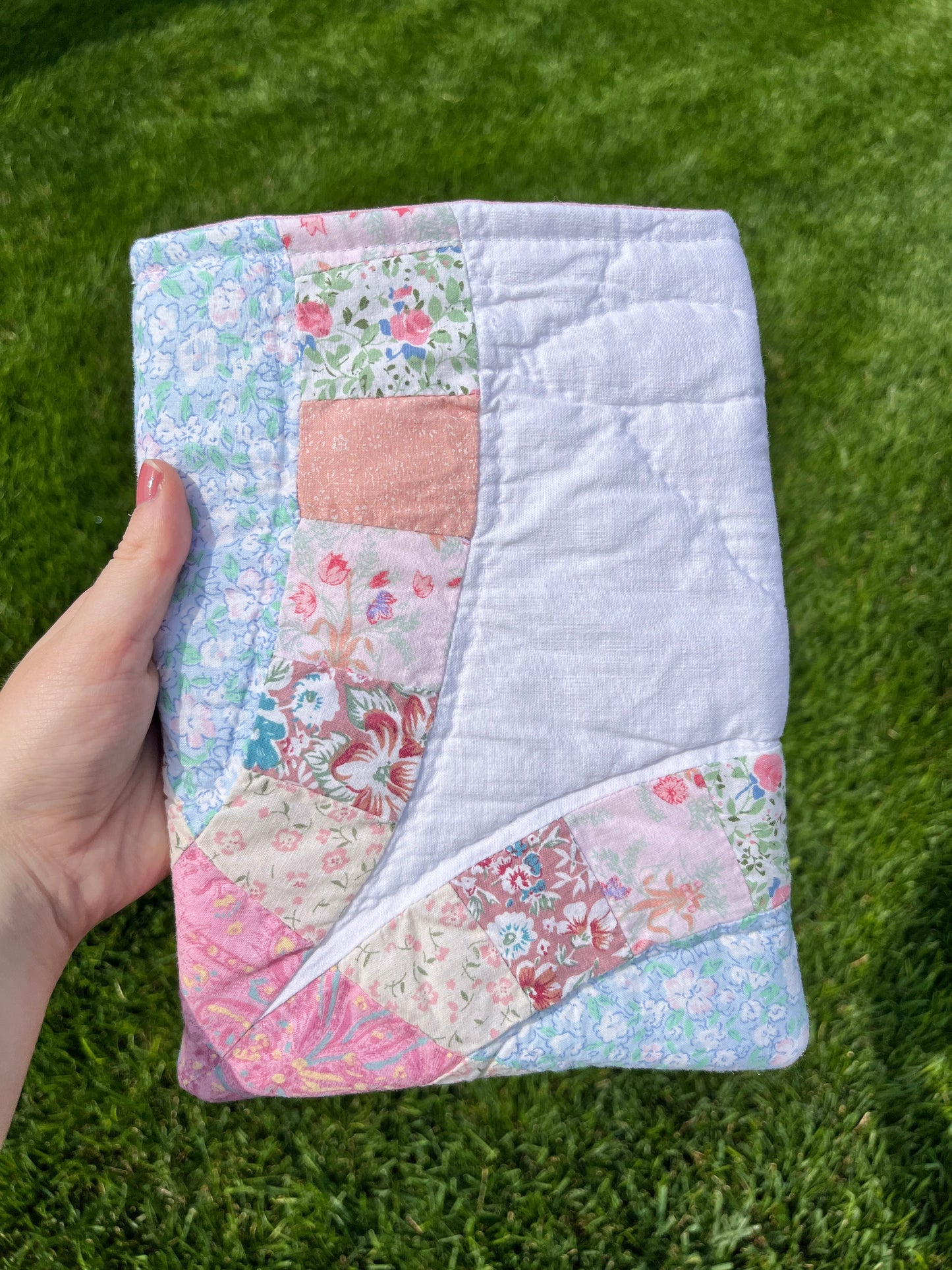 The Dusty Rose Quilted Book Sleeve *limited-edition*