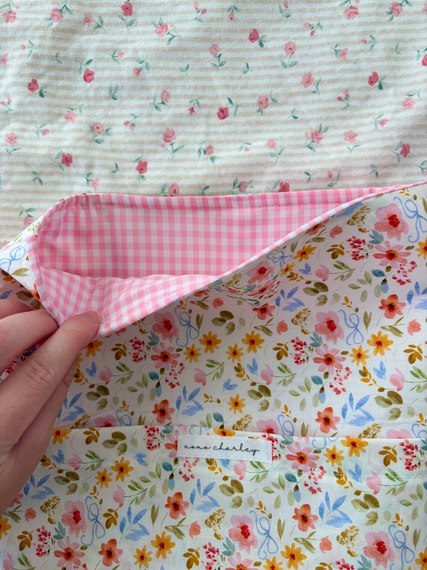 Bright Floral Bible Sleeve