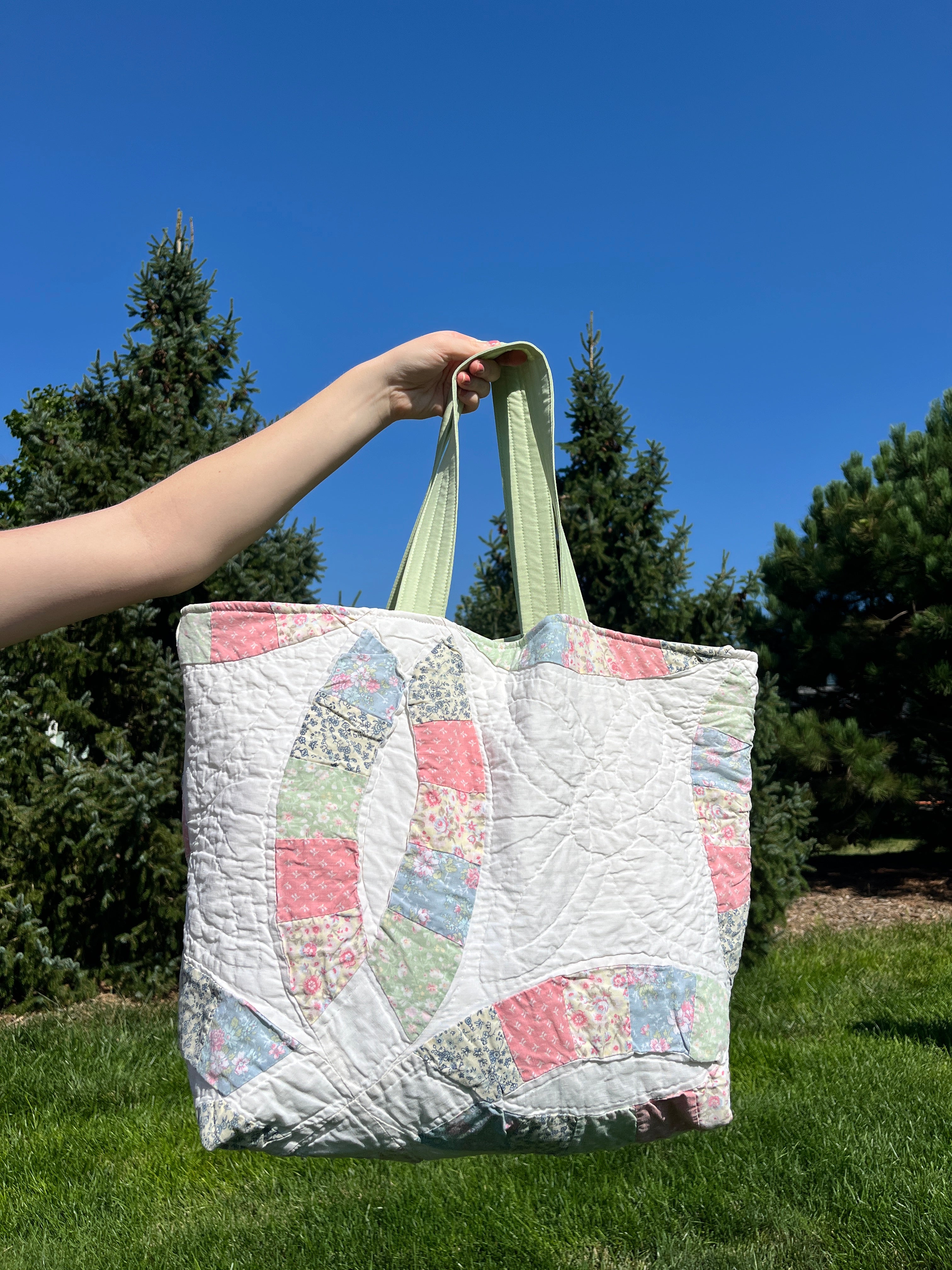 バッグ CORAL HEART QUILT MEDIUM MULTI TOTE CORAL HEART QUILT MEDIUM MULTI TOTE