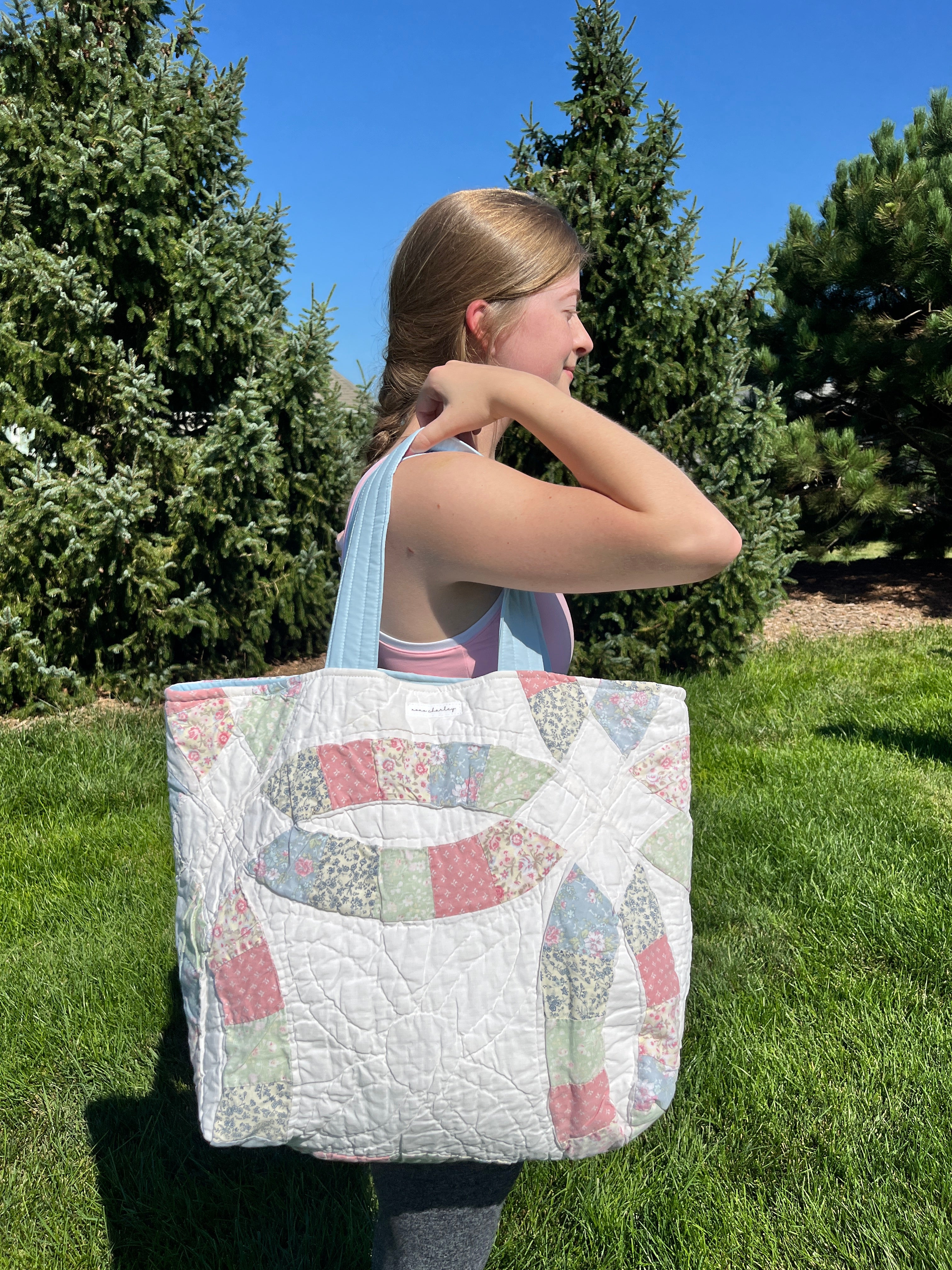 バッグ CORAL HEART QUILT MEDIUM MULTI TOTE CORAL HEART QUILT MEDIUM MULTI TOTE