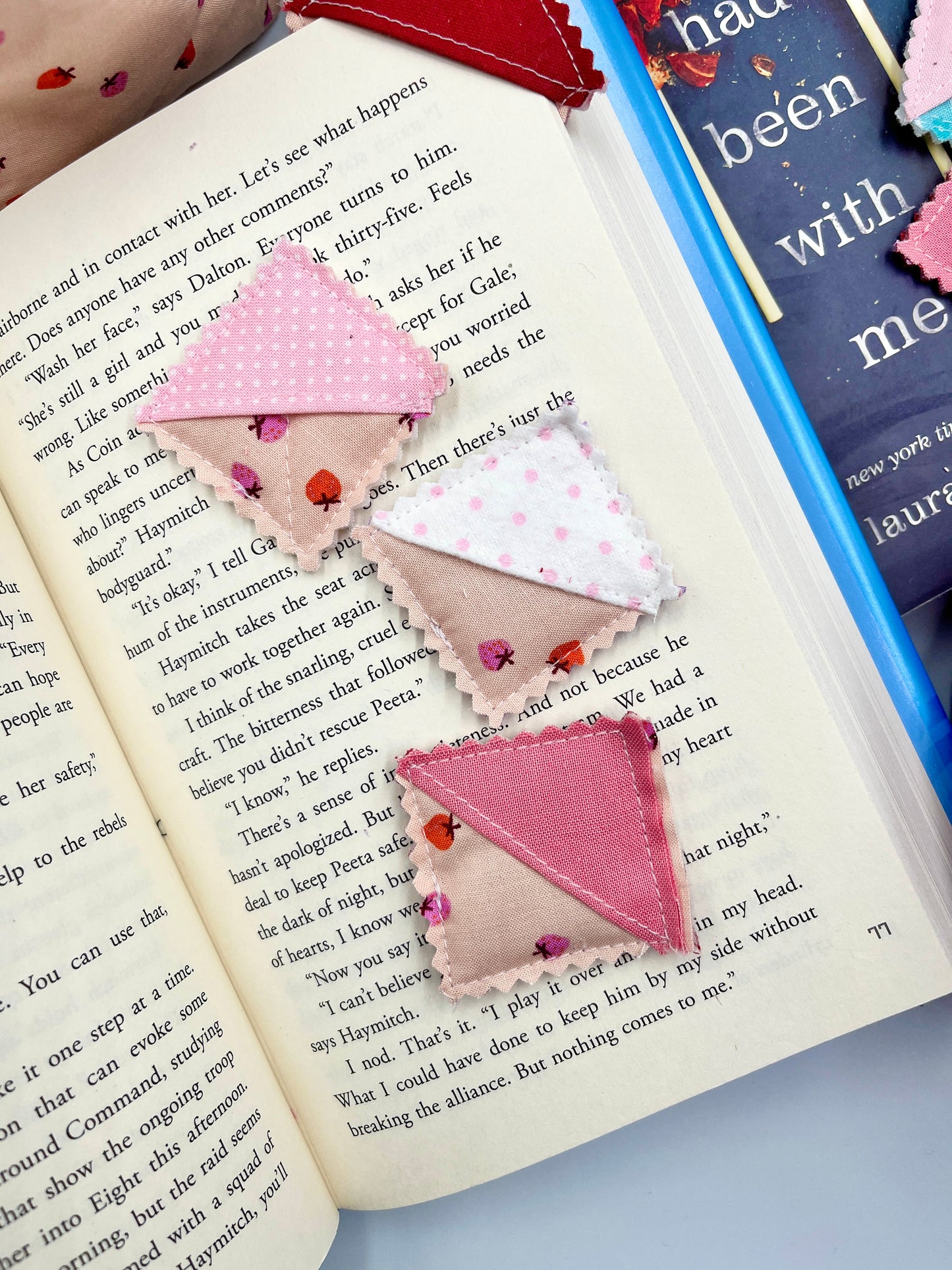 3-Pack Mini Corner Bookmark - Random