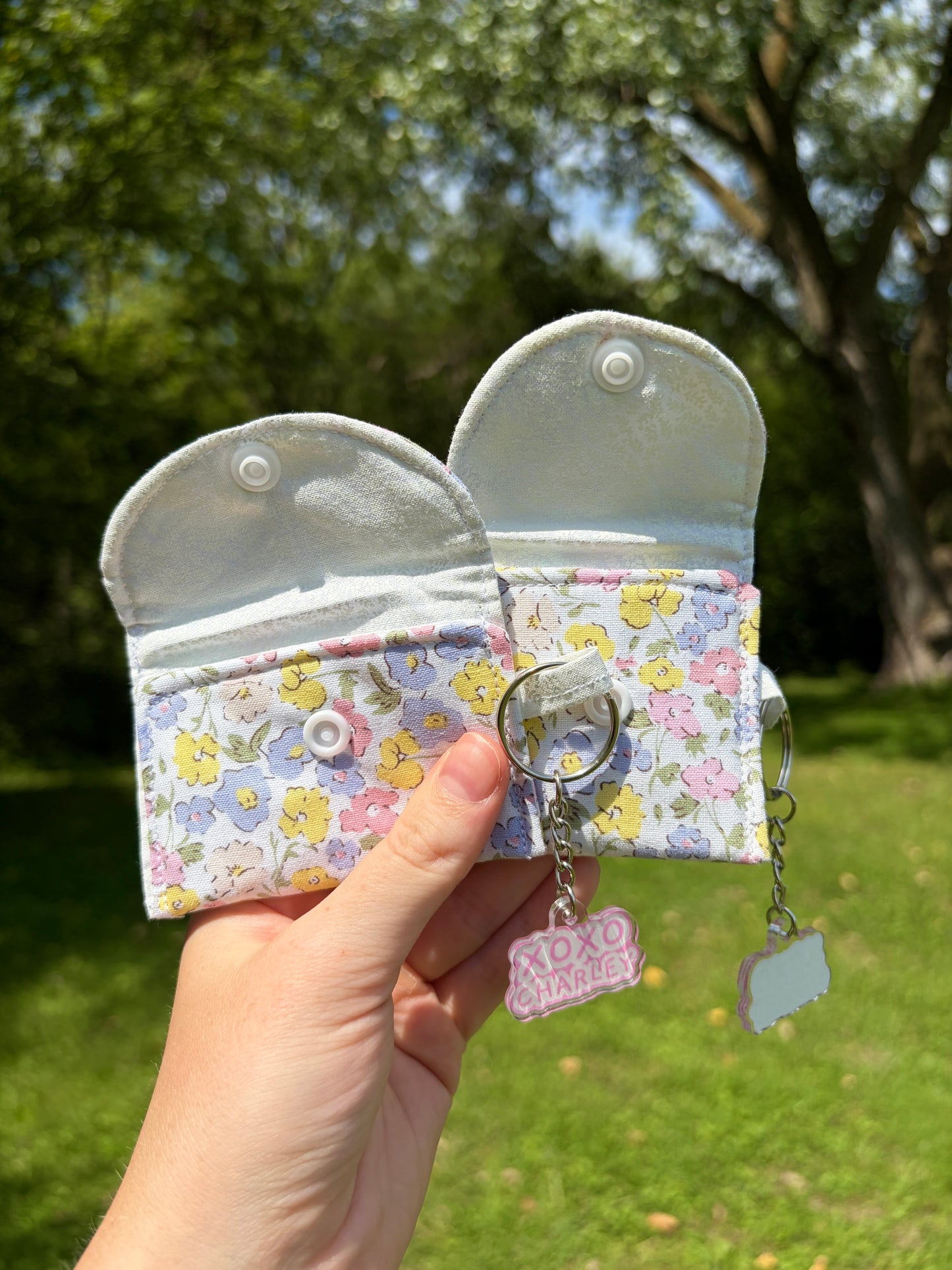Pastel Floral Earbuds Case