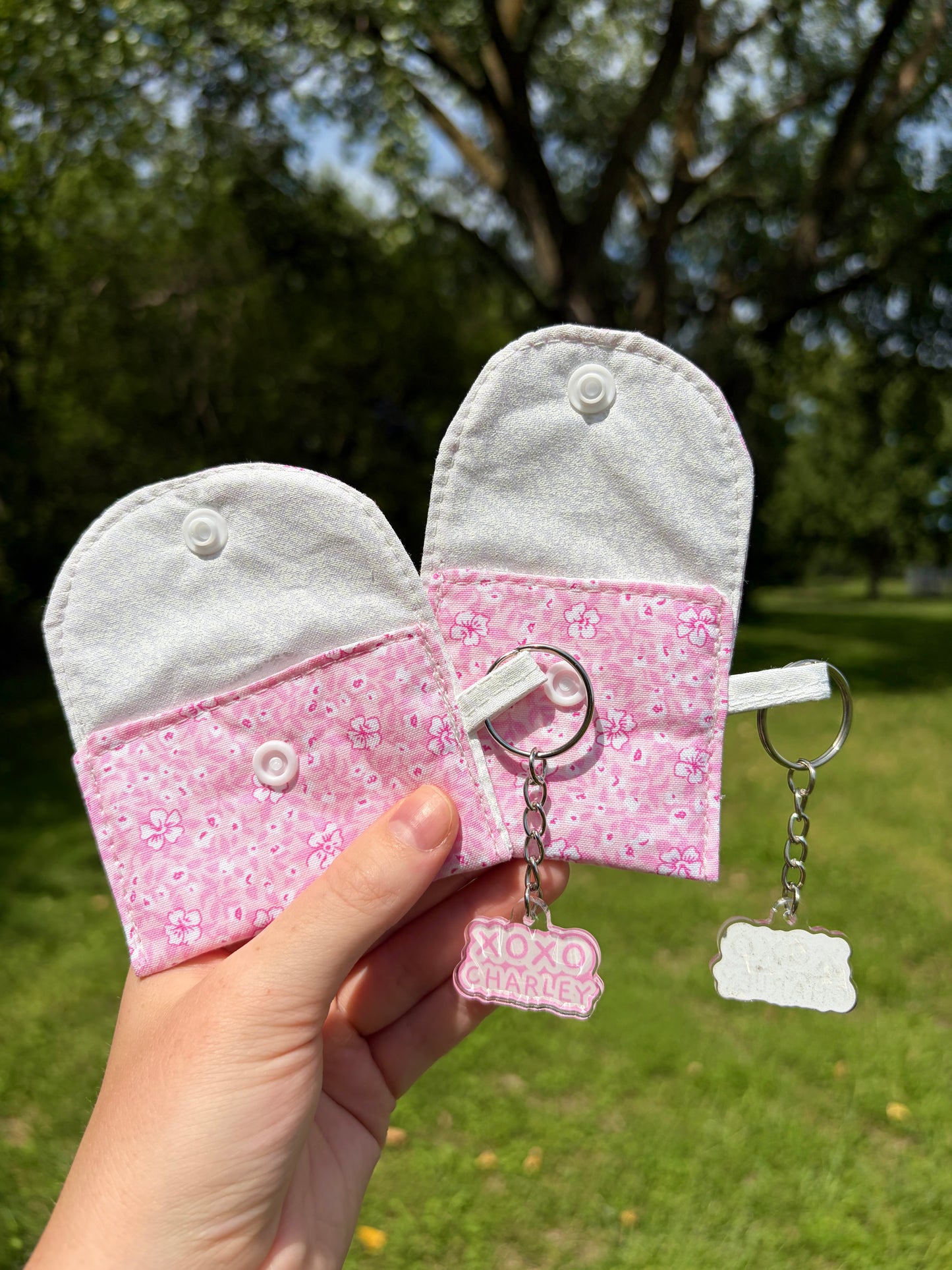 Pink Hawaiian Earbuds Case