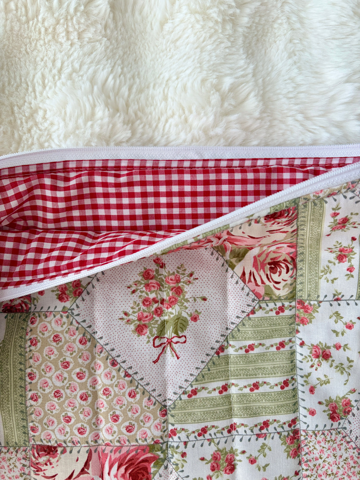 Rosette Laptop & Tablet Sleeve - Red Gingham