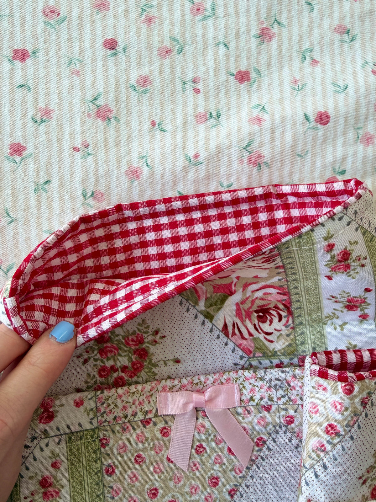 Rosette E-Reader/Book Sleeve - Red Gingham