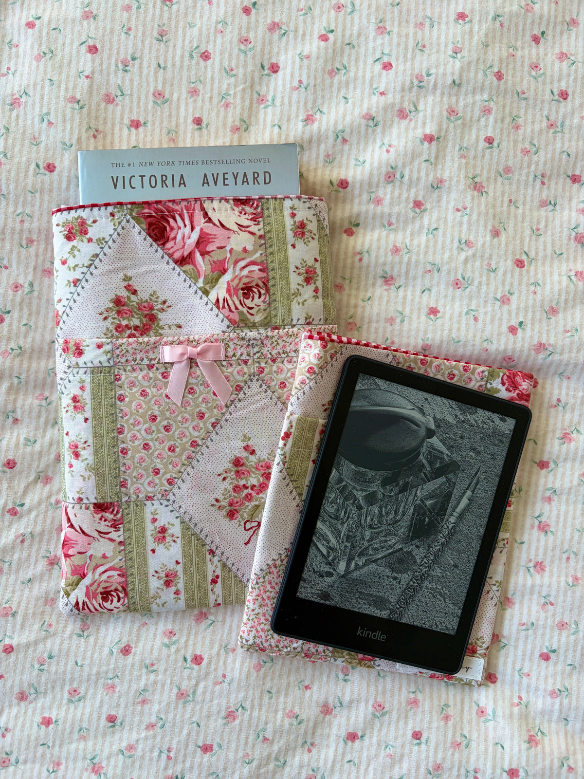 Rosette E-Reader/Book Sleeve - Red Gingham