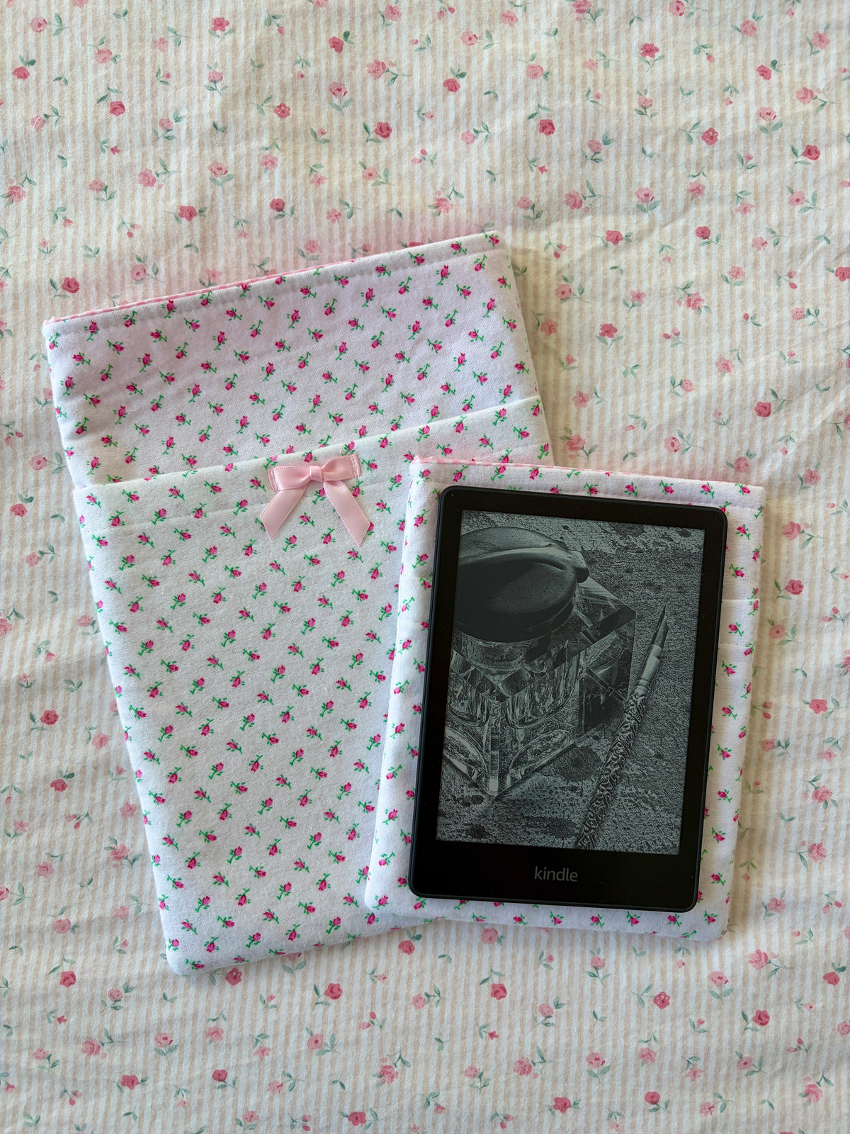 Mini Roses E-Reader/Book Sleeve - Pink Gingham